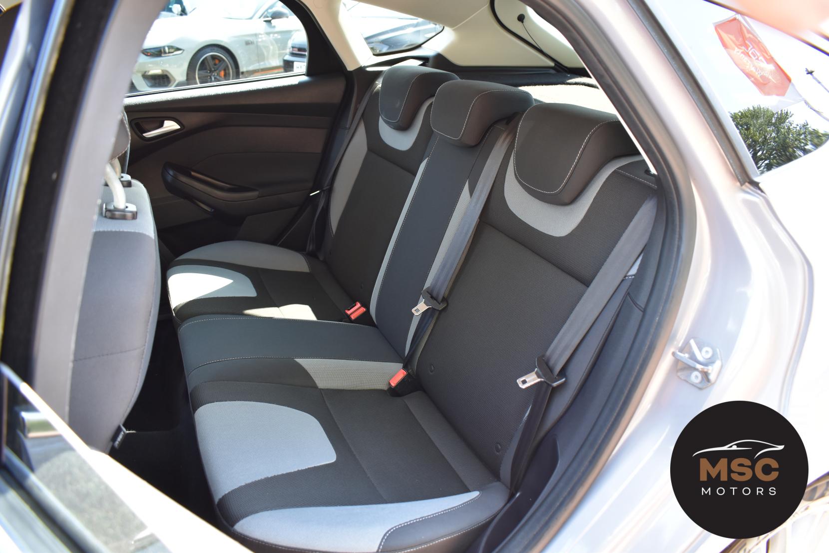 Ford Focus 1.0T EcoBoost Zetec Hatchback 5dr Petrol Manual Euro 5 (s/s) (100 ps)