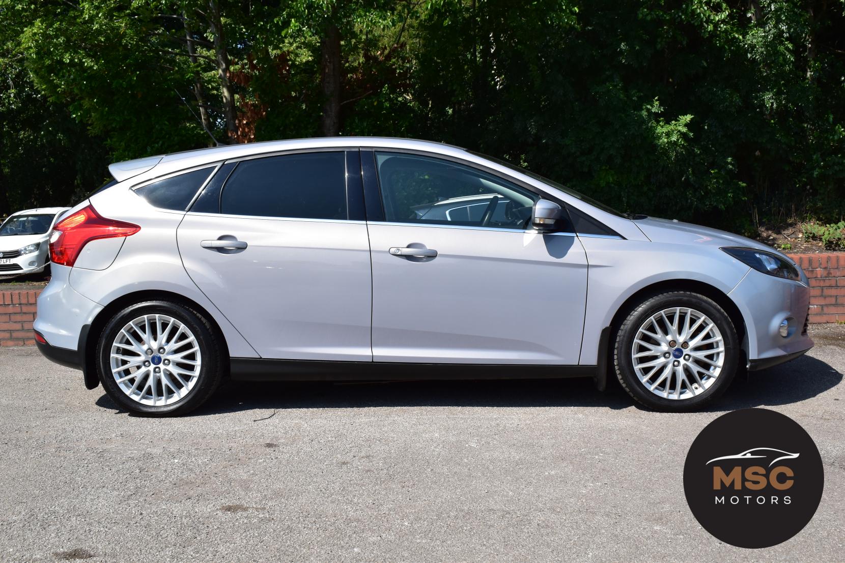 Ford Focus 1.0T EcoBoost Zetec Hatchback 5dr Petrol Manual Euro 5 (s/s) (100 ps)
