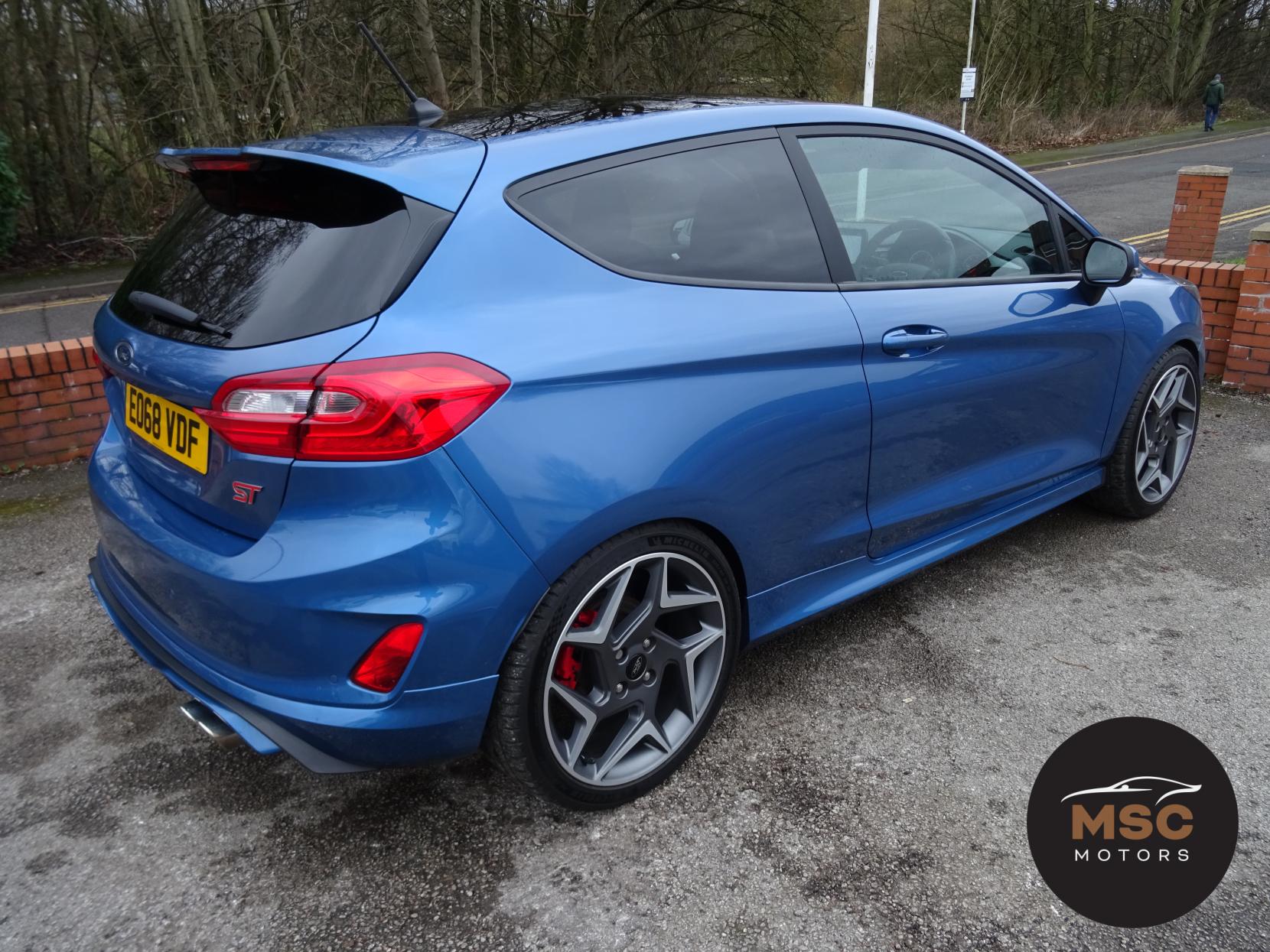 Ford Fiesta 1.5T EcoBoost ST-3 Hatchback 3dr Petrol Manual Euro 6 (200 ...