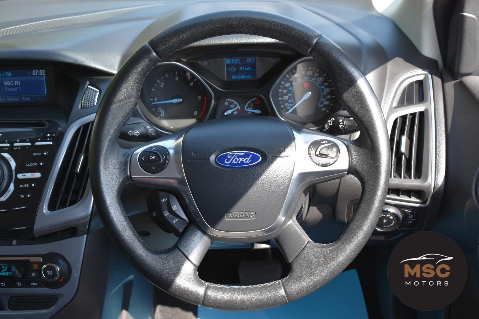 Ford Focus 2.0 TDCi Titanium Estate 5dr Diesel Powershift Euro 5 (140 ps)