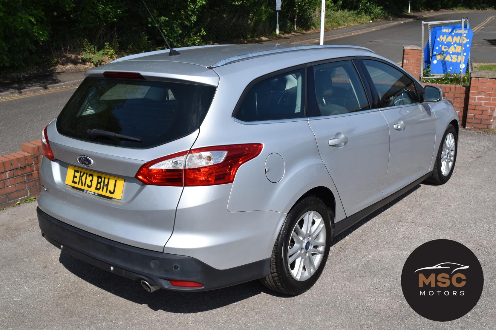 Ford Focus 2.0 TDCi Titanium Estate 5dr Diesel Powershift Euro 5 (140 ps)