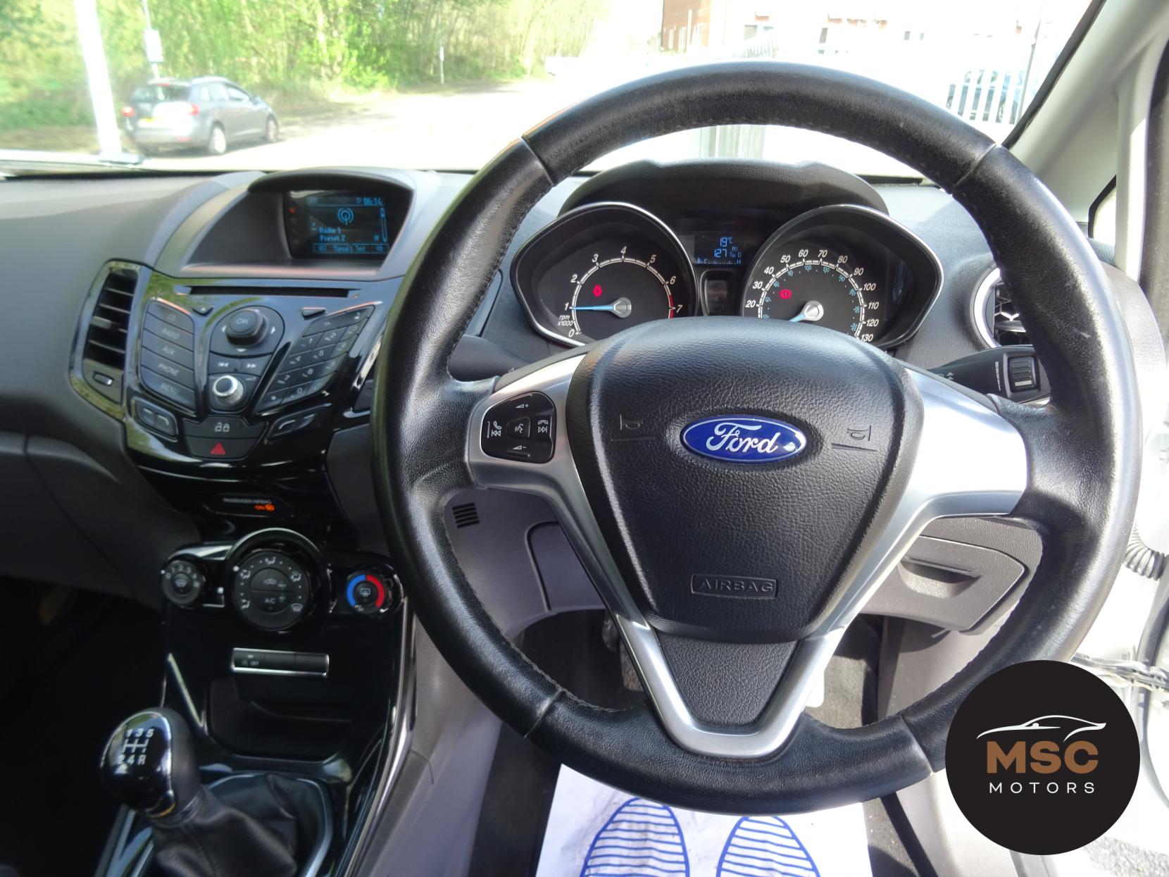 Ford Fiesta 1.0T EcoBoost Zetec Hatchback 5dr Petrol Manual Euro 5 (s/s) (100 ps)