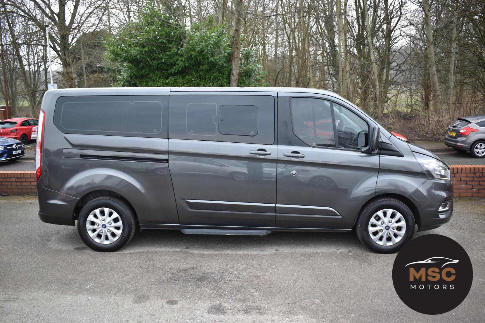 Ford Tourneo Custom 2.0 320 EcoBlue Titanium Minibus Double Cab 5dr Diesel Auto L2 Euro 6 (s/s) (170 ps)