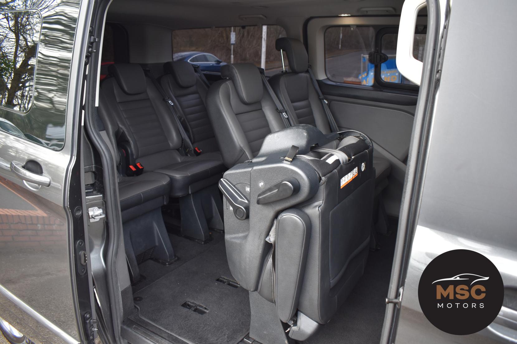 Ford Tourneo Custom 2.0 320 EcoBlue Titanium Minibus Double Cab 5dr Diesel Auto L2 Euro 6 (s/s) (170 ps)