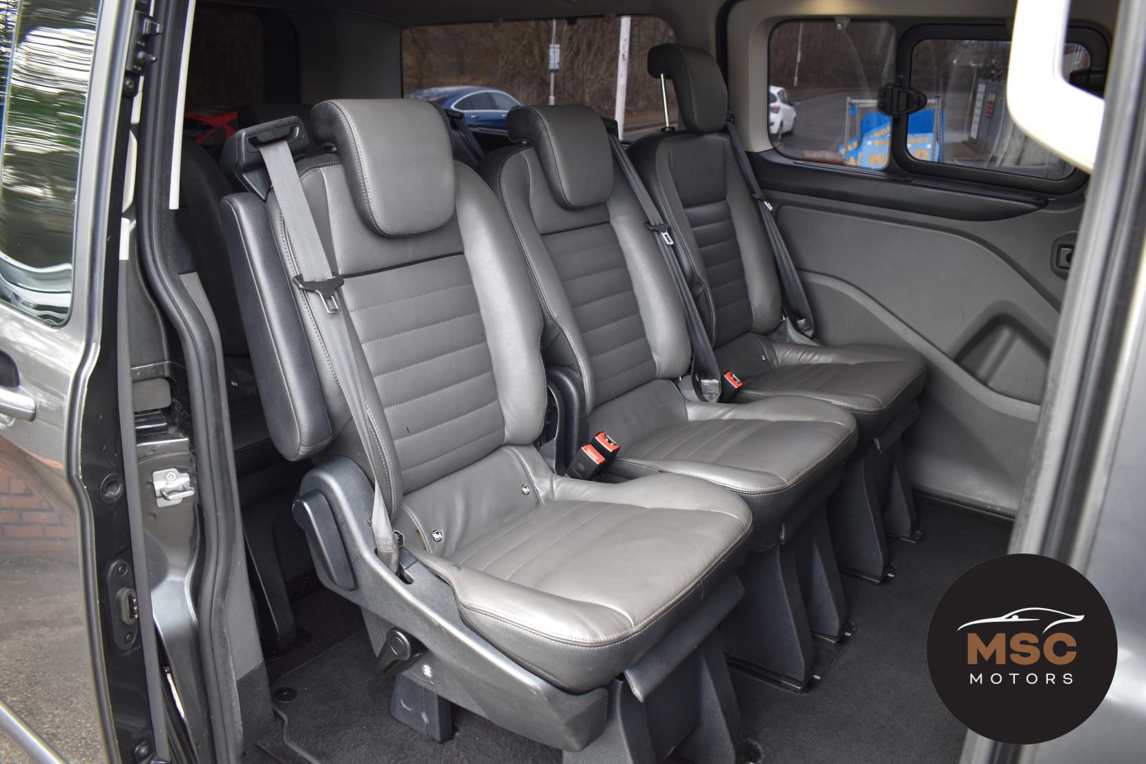 Ford Tourneo Custom 2.0 320 EcoBlue Titanium Minibus Double Cab 5dr Diesel Auto L2 Euro 6 (s/s) (170 ps)