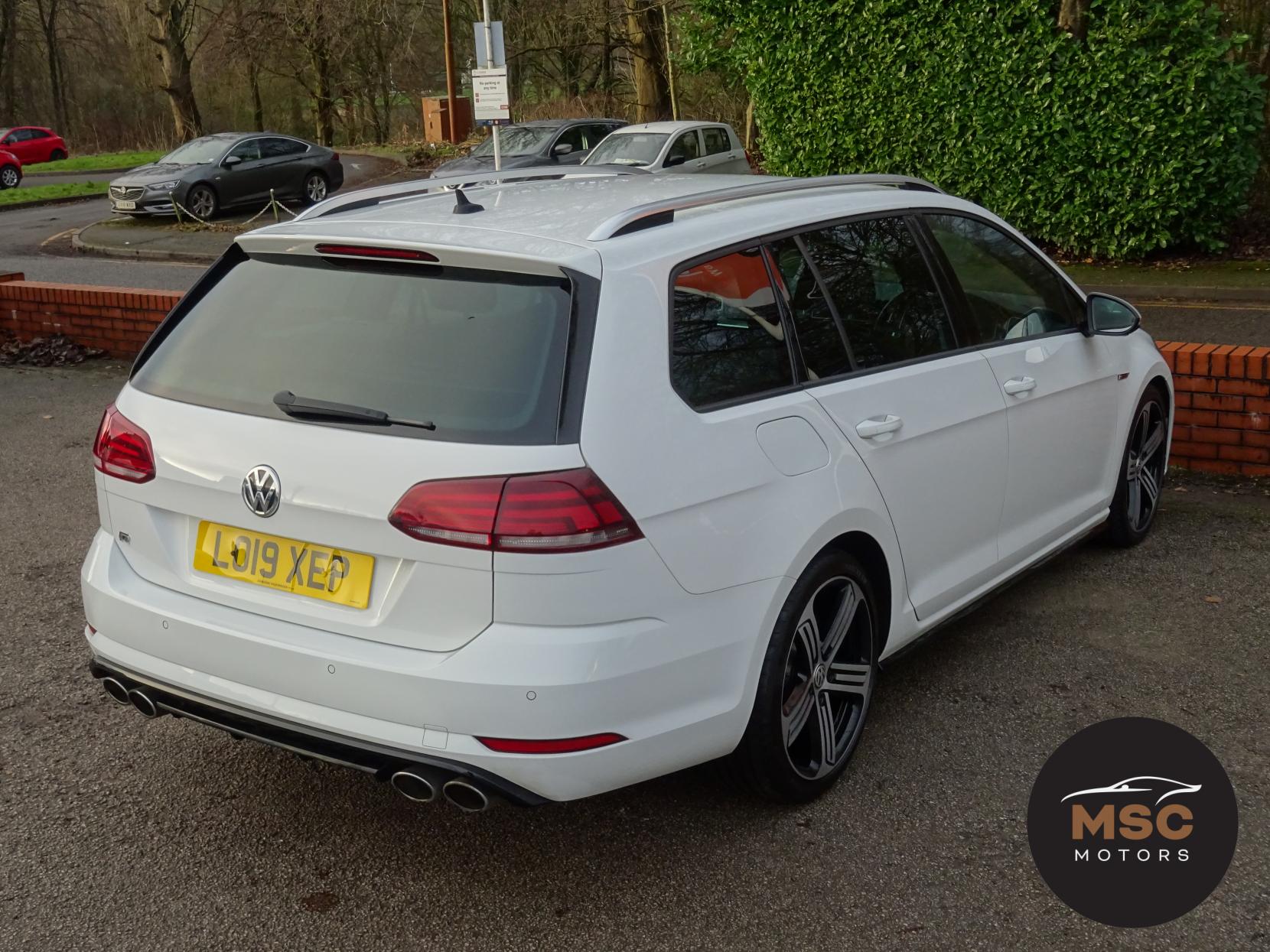 Volkswagen Golf 2.0 TSI R Estate 5dr Petrol DSG 4Motion Euro 6 (s/s) (300 ps)