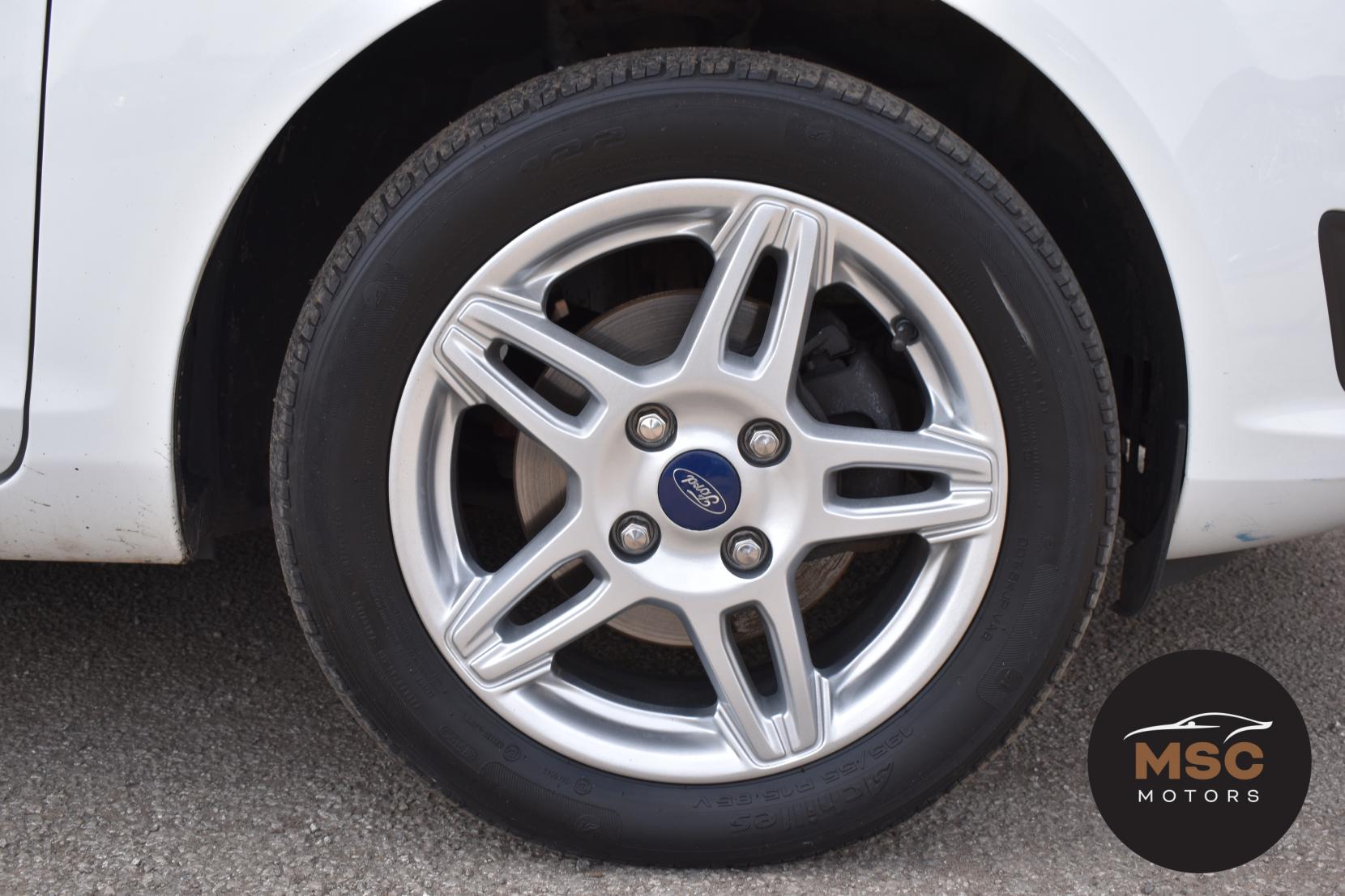 Ford Fiesta 1.0T EcoBoost Titanium Hatchback 5dr Petrol Manual Euro 5 (s/s) (100 ps)