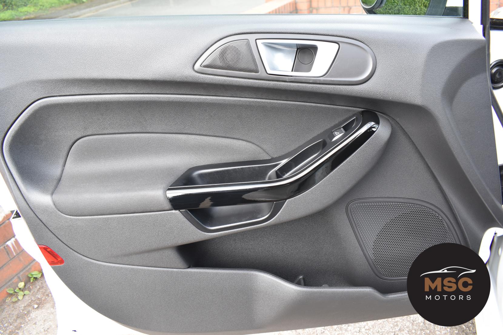 Ford Fiesta 1.0T EcoBoost Titanium Hatchback 5dr Petrol Manual Euro 5 (s/s) (100 ps)