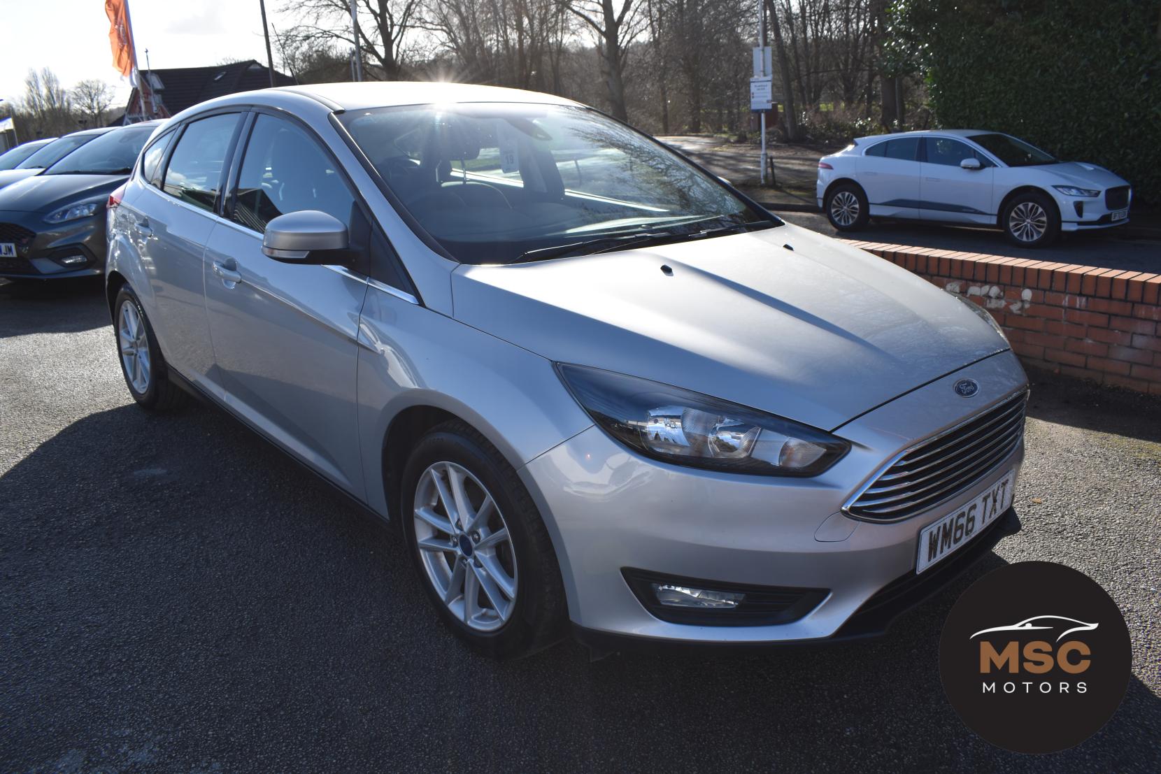 Ford Focus 1.0T EcoBoost Zetec Hatchback 5dr Petrol Manual Euro 6 (s/s) (125 ps)