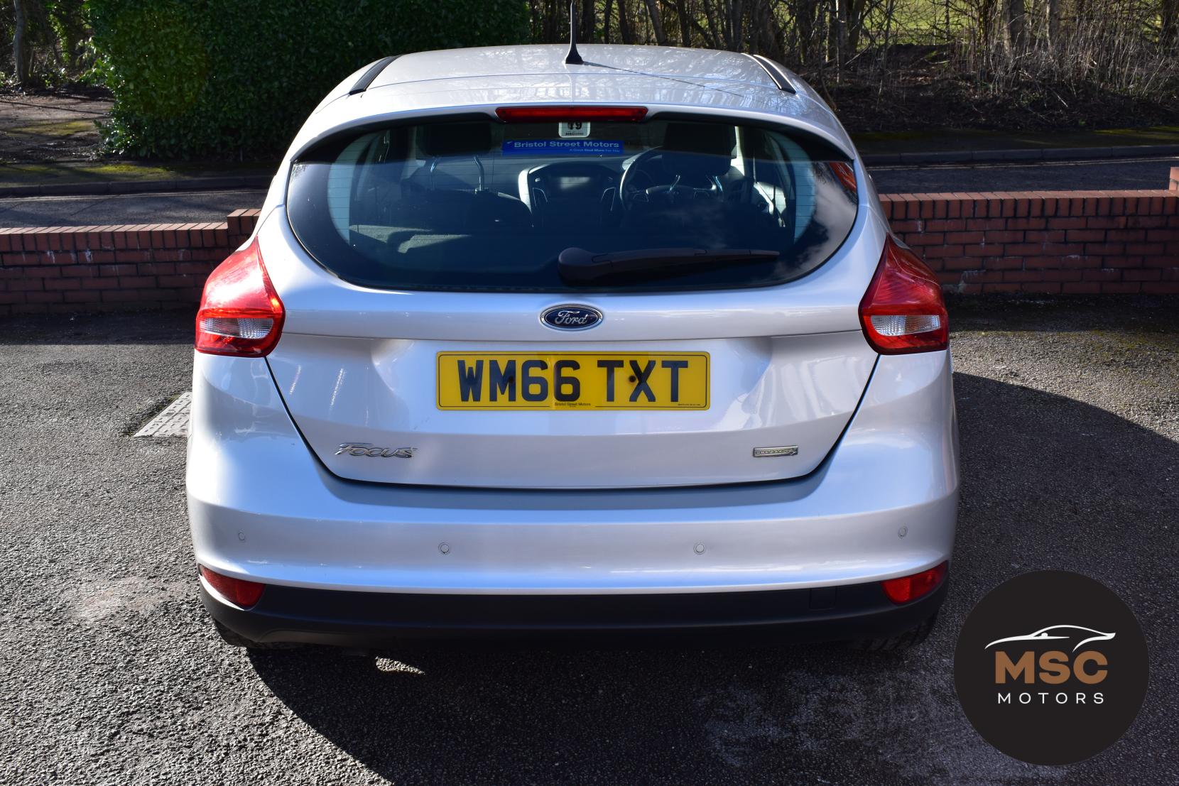 Ford Focus 1.0T EcoBoost Zetec Hatchback 5dr Petrol Manual Euro 6 (s/s) (125 ps)