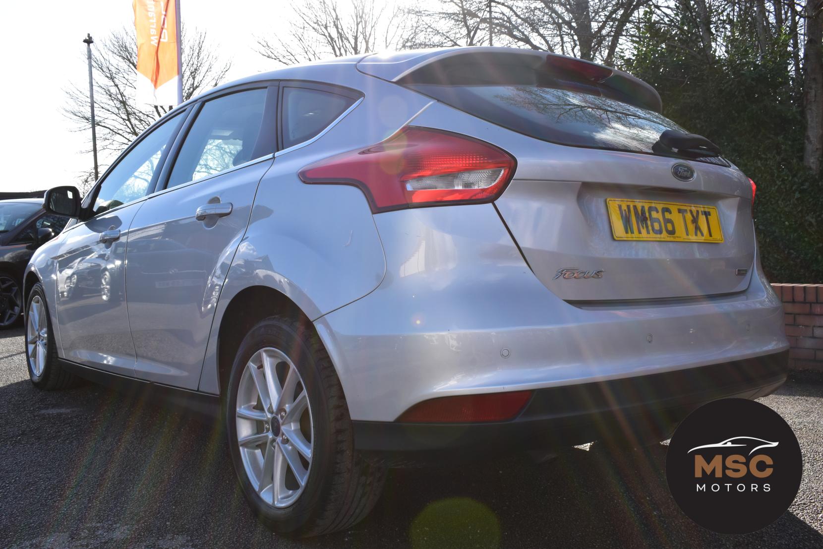 Ford Focus 1.0T EcoBoost Zetec Hatchback 5dr Petrol Manual Euro 6 (s/s) (125 ps)