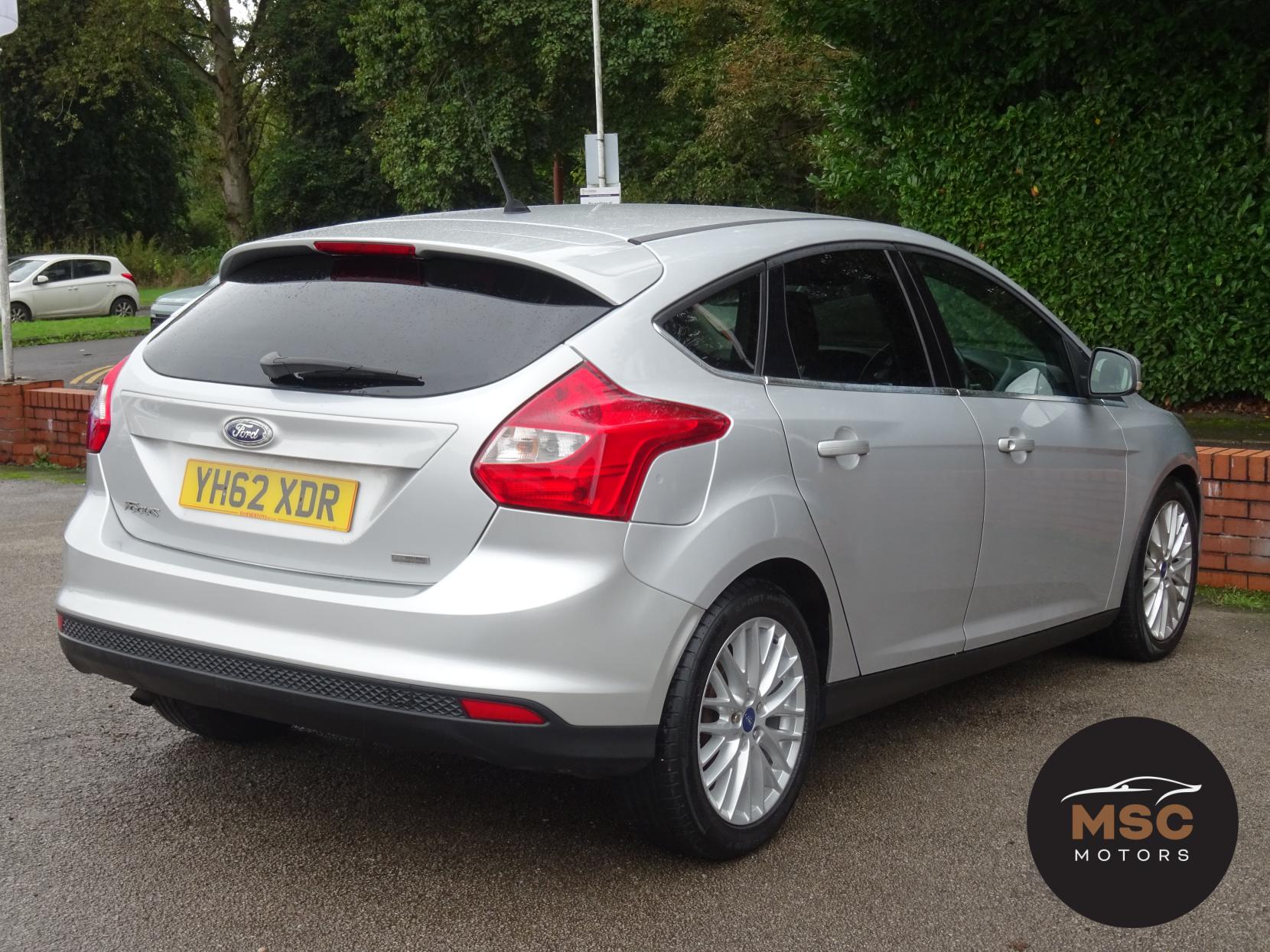 Ford Focus 1.0T EcoBoost Zetec Hatchback 5dr Petrol Manual Euro 5 (s/s) (100 ps)