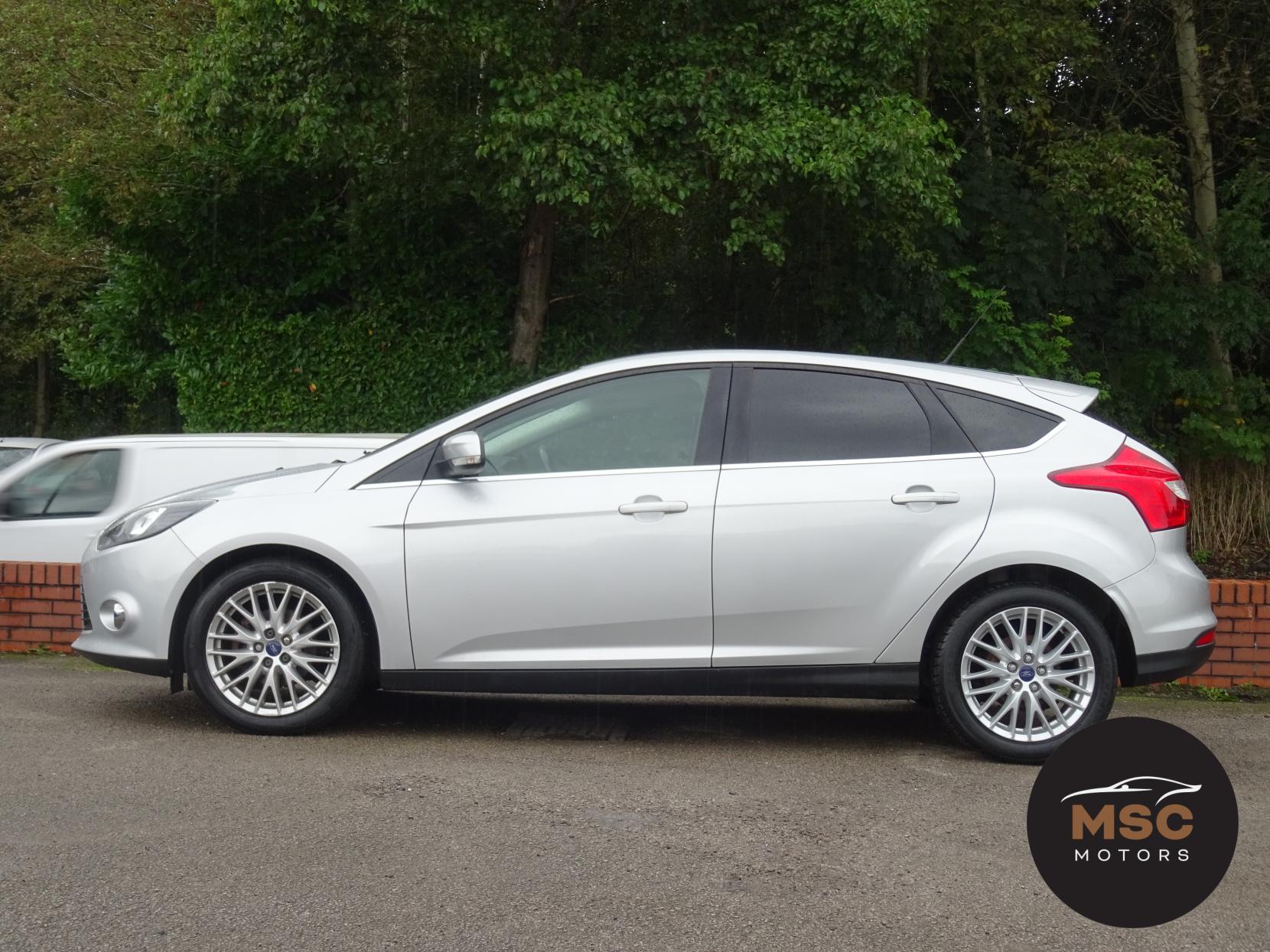 Ford Focus 1.0T EcoBoost Zetec Hatchback 5dr Petrol Manual Euro 5 (s/s) (100 ps)