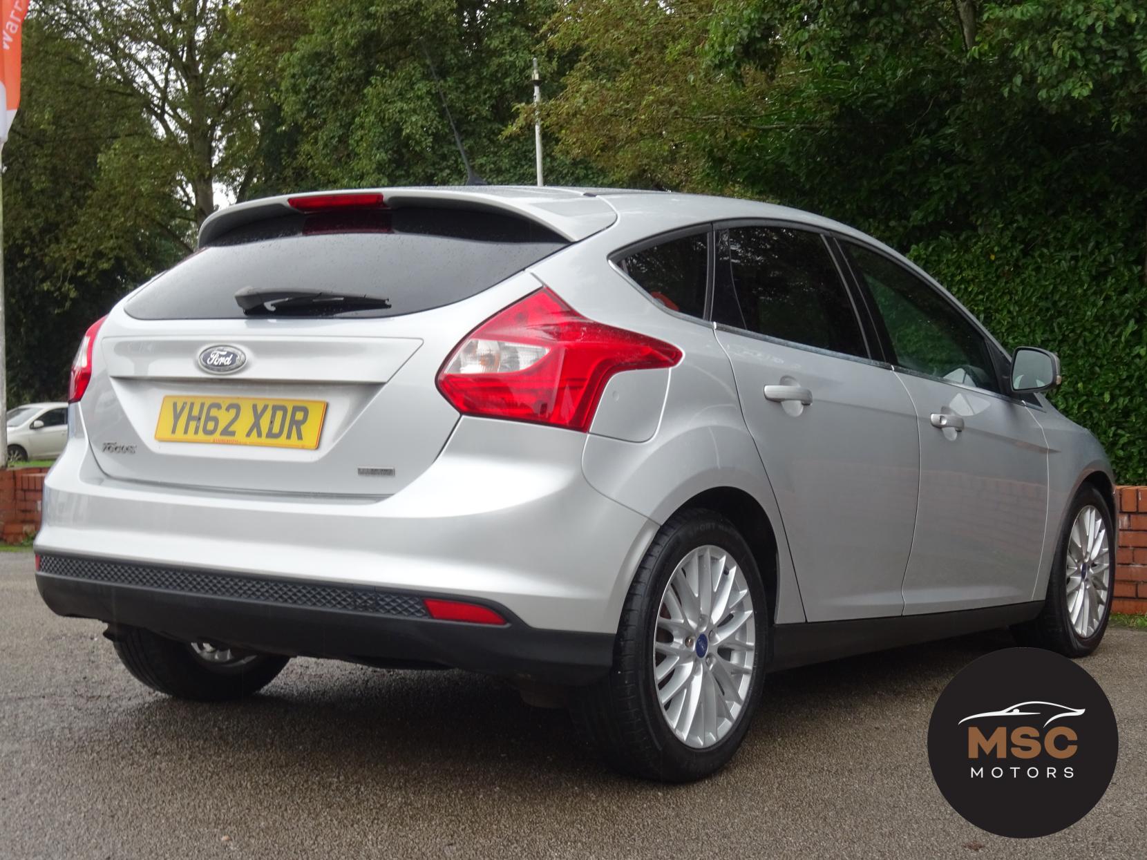 Ford Focus 1.0T EcoBoost Zetec Hatchback 5dr Petrol Manual Euro 5 (s/s) (100 ps)