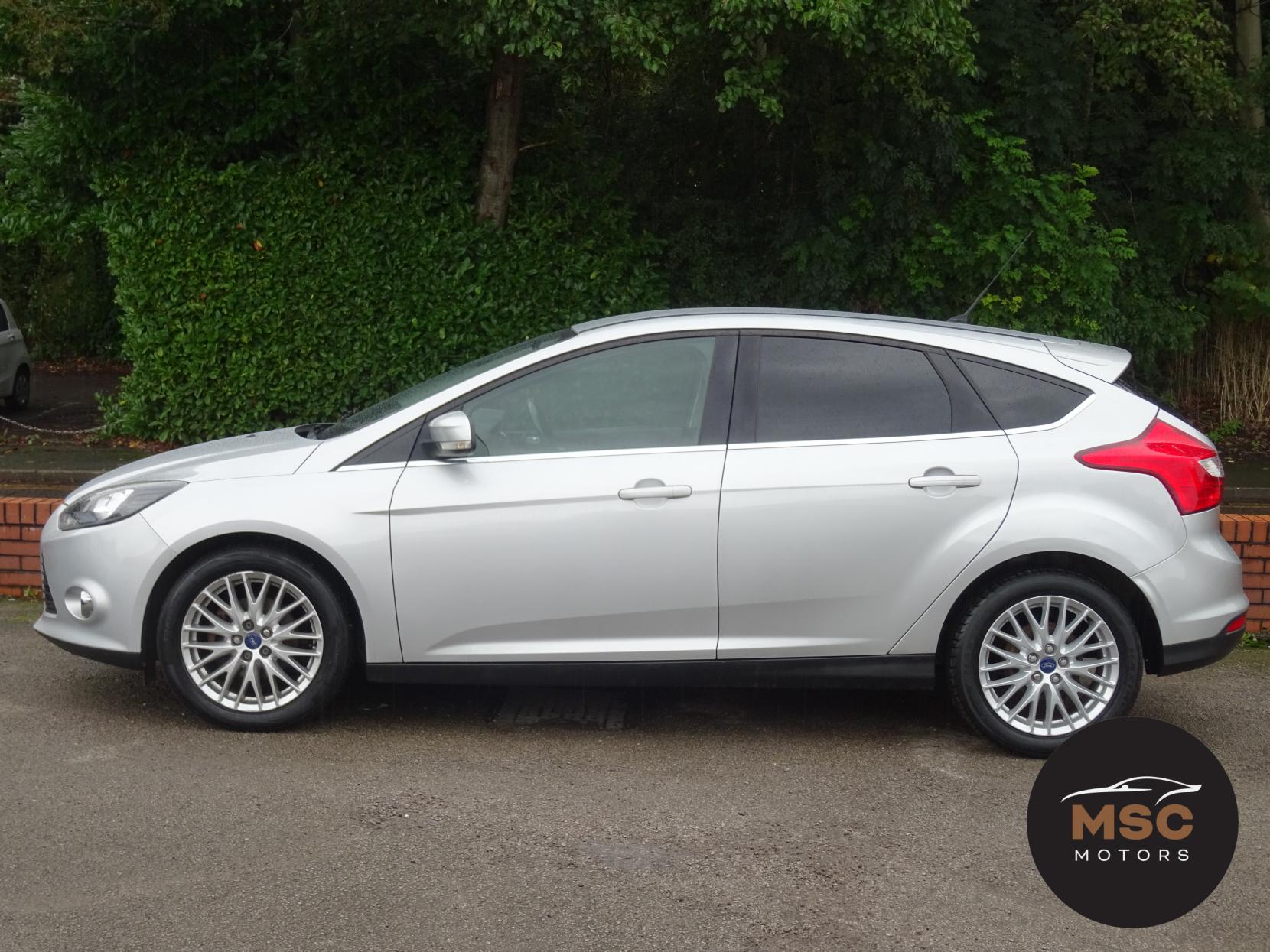 Ford Focus 1.0T EcoBoost Zetec Hatchback 5dr Petrol Manual Euro 5 (s/s) (100 ps)