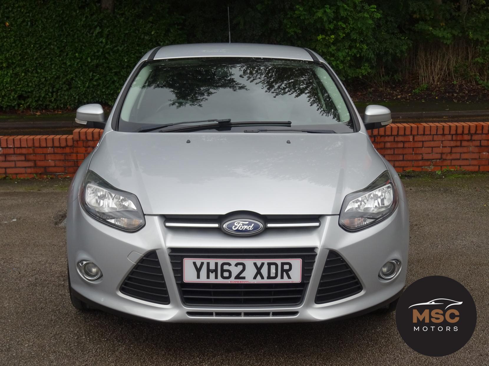 Ford Focus 1.0T EcoBoost Zetec Hatchback 5dr Petrol Manual Euro 5 (s/s) (100 ps)