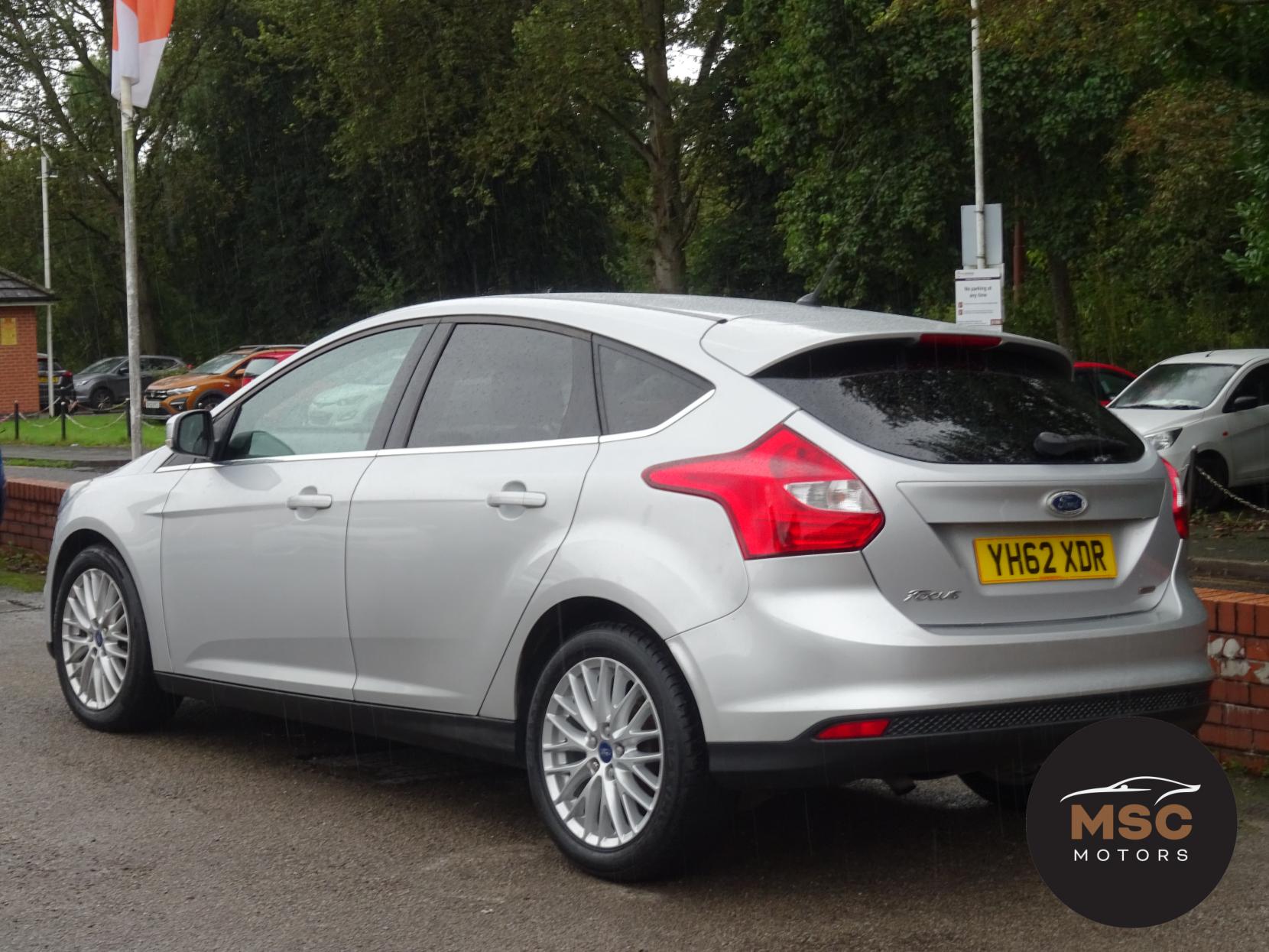 Ford Focus 1.0T EcoBoost Zetec Hatchback 5dr Petrol Manual Euro 5 (s/s) (100 ps)