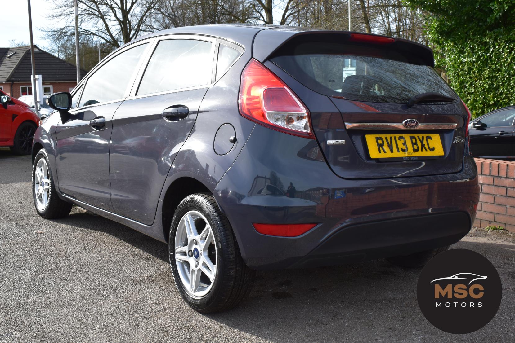 Ford Fiesta 1.0T EcoBoost Zetec Hatchback 5dr Petrol Manual Euro 5 (s/s) (100 ps)