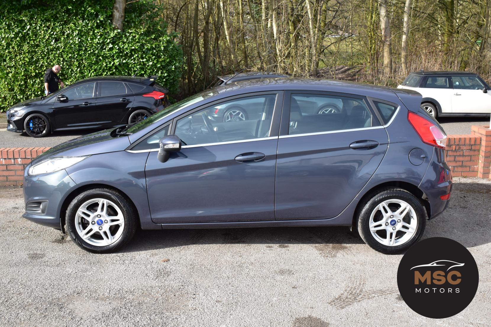 Ford Fiesta 1.0T EcoBoost Zetec Hatchback 5dr Petrol Manual Euro 5 (s/s) (100 ps)