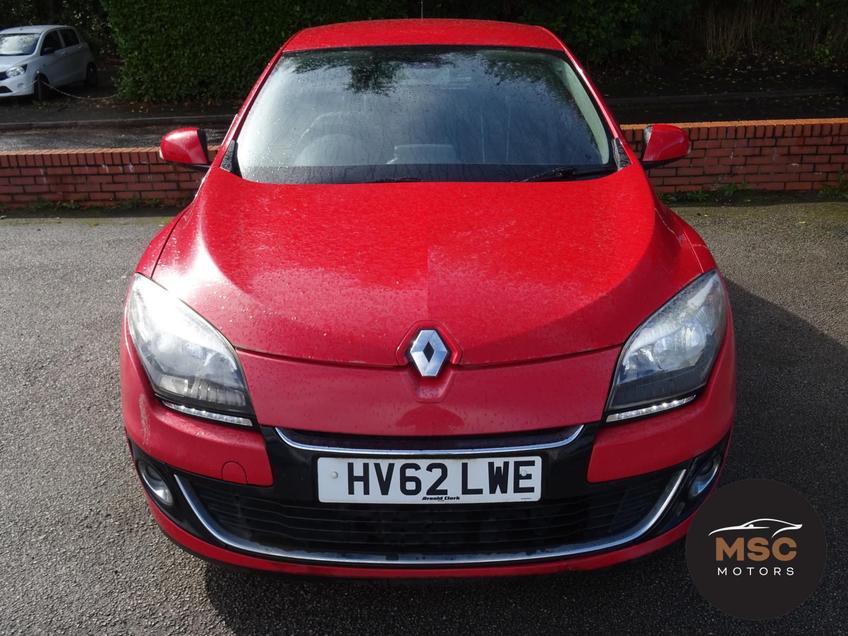 Renault Megane 1.5 dCi Dynamique TomTom Hatchback 5dr Diesel Manual Euro 5 (110 ps)