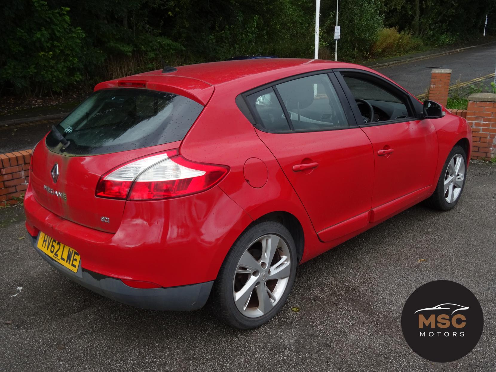 Renault Megane 1.5 dCi Dynamique TomTom Hatchback 5dr Diesel Manual Euro 5 (110 ps)