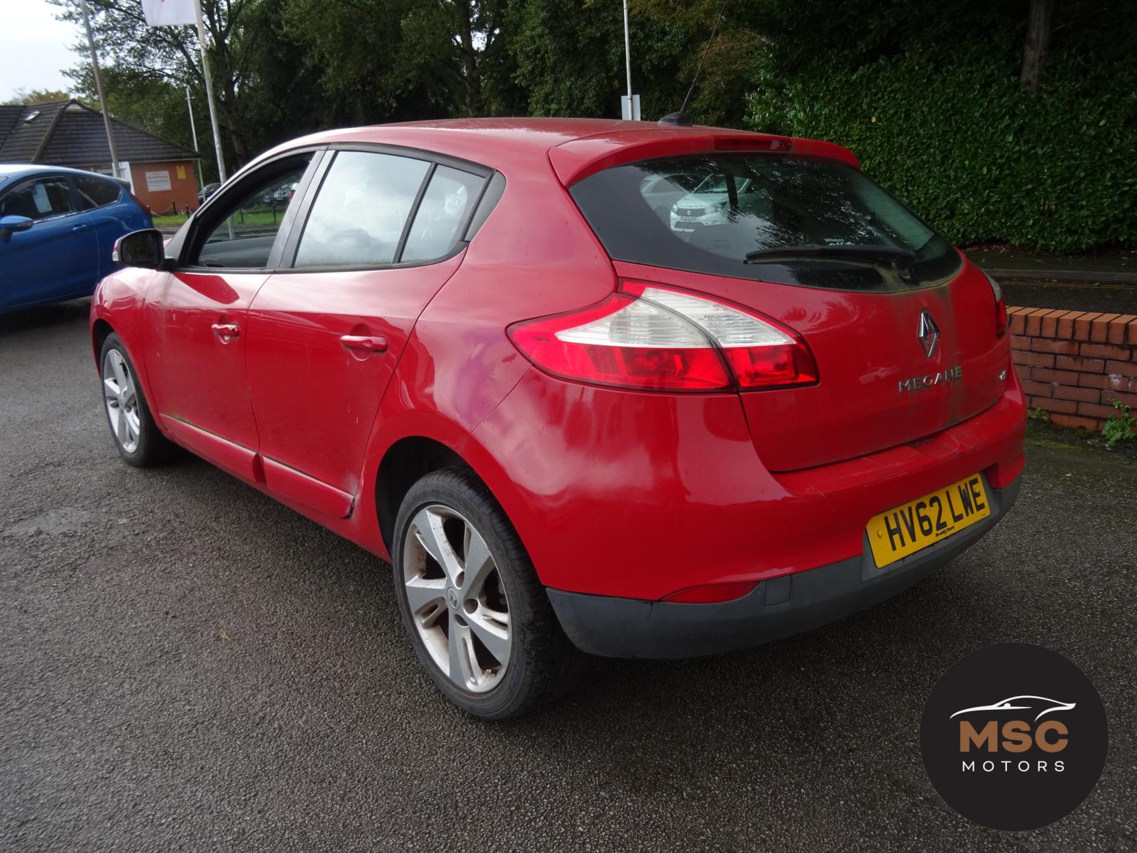 Renault Megane 1.5 dCi Dynamique TomTom Hatchback 5dr Diesel Manual Euro 5 (110 ps)