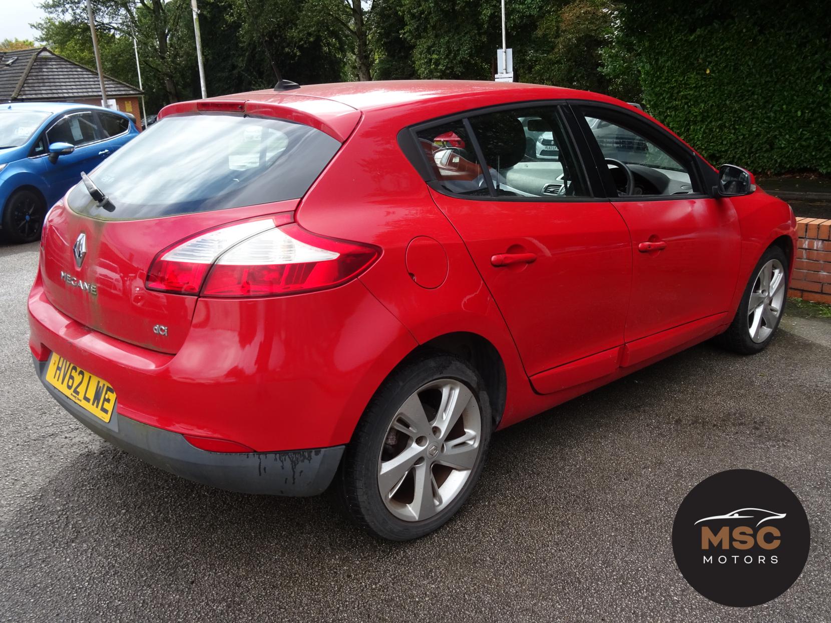 Renault Megane 1.5 dCi Dynamique TomTom Hatchback 5dr Diesel Manual Euro 5 (110 ps)