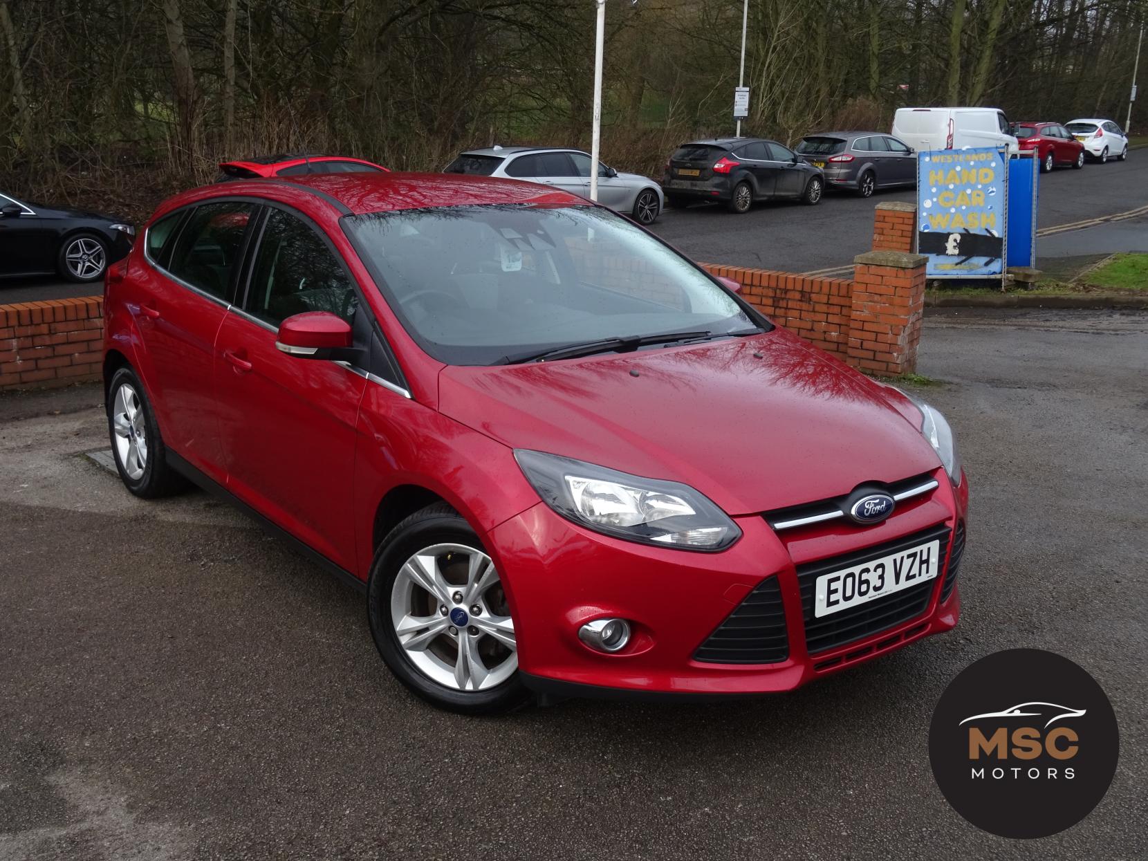 Ford Focus 1.0T EcoBoost Zetec Hatchback 5dr Petrol Manual Euro 5 (s/s) (125 ps)