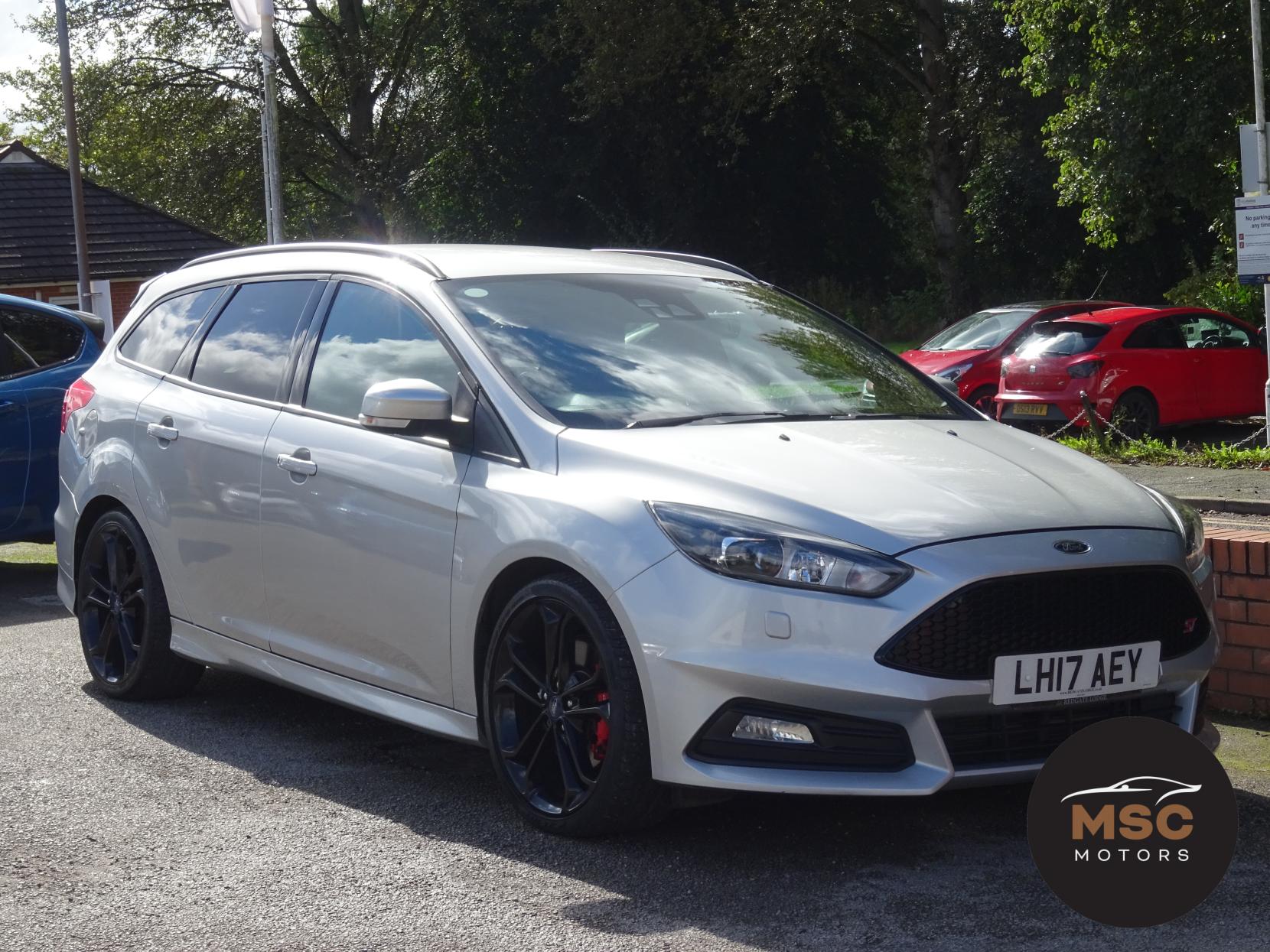 Ford Focus 2.0T EcoBoost ST-3 Estate 5dr Petrol Manual Euro 6 (s/s) (250 ps)