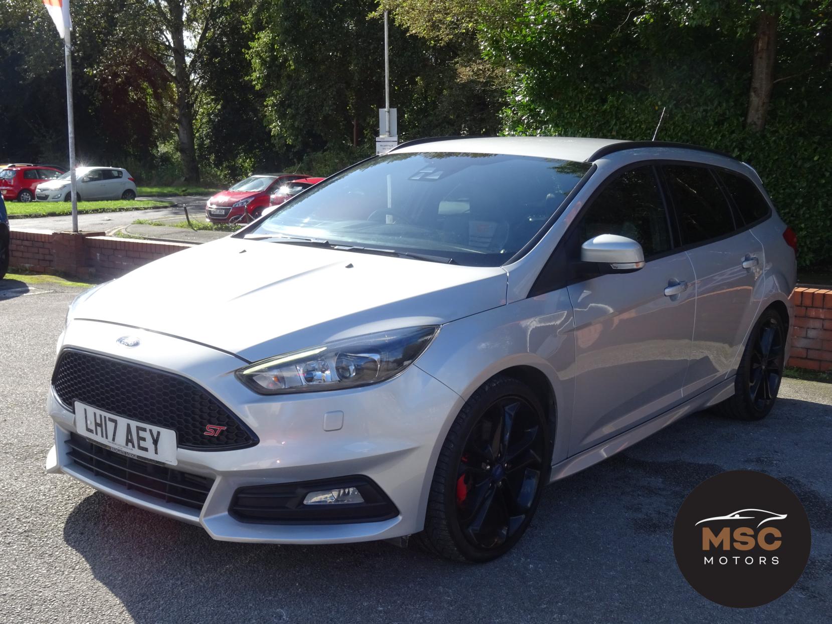 Ford Focus 2.0T EcoBoost ST-3 Estate 5dr Petrol Manual Euro 6 (s/s) (250 ps)