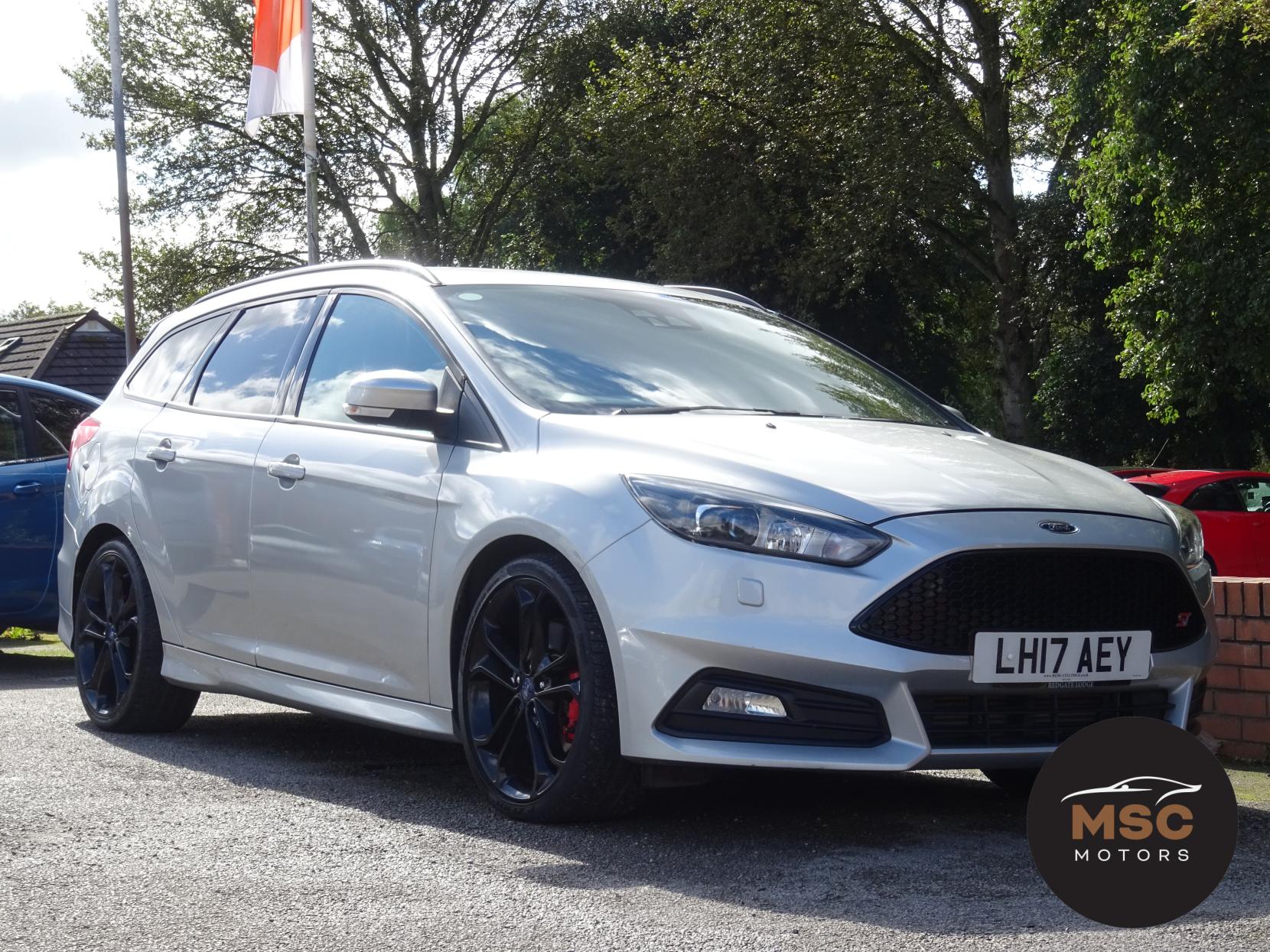 Ford Focus 2.0T EcoBoost ST-3 Estate 5dr Petrol Manual Euro 6 (s/s) (250 ps)