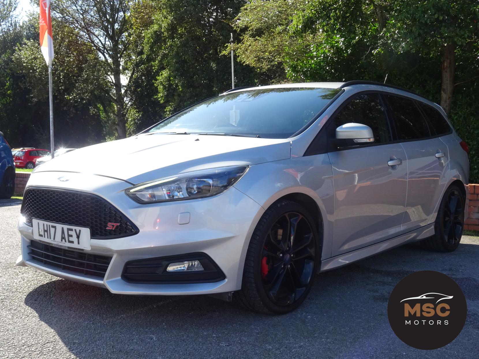 Ford Focus 2.0T EcoBoost ST-3 Estate 5dr Petrol Manual Euro 6 (s/s) (250 ps)