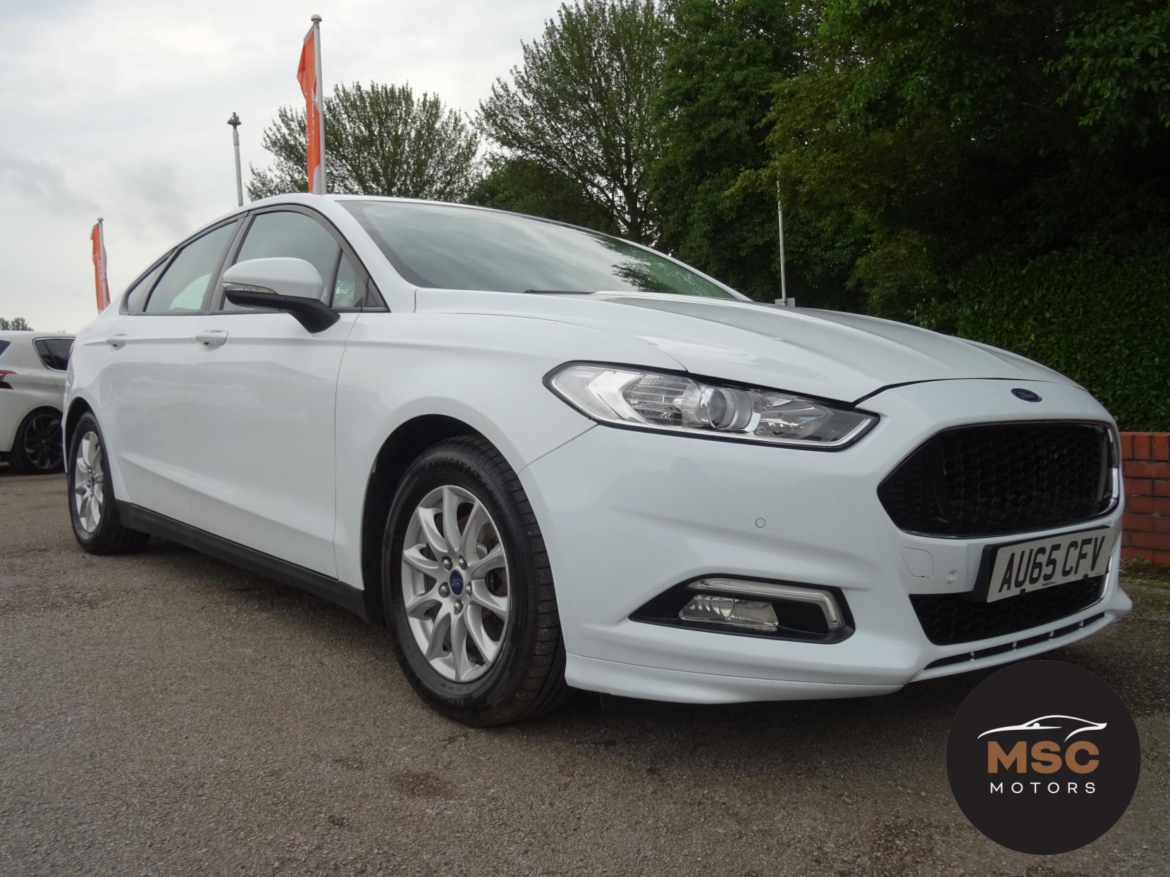 Ford Mondeo 2.0 TDCi ECOnetic Style Hatchback 5dr Diesel Manual Euro 6 (s/s) (150 ps)