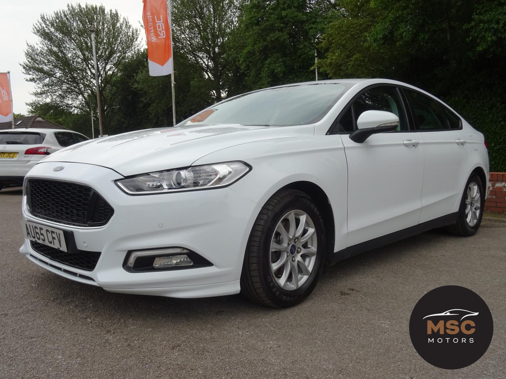 Ford Mondeo 2.0 TDCi ECOnetic Style Hatchback 5dr Diesel Manual Euro 6 (s/s) (150 ps)