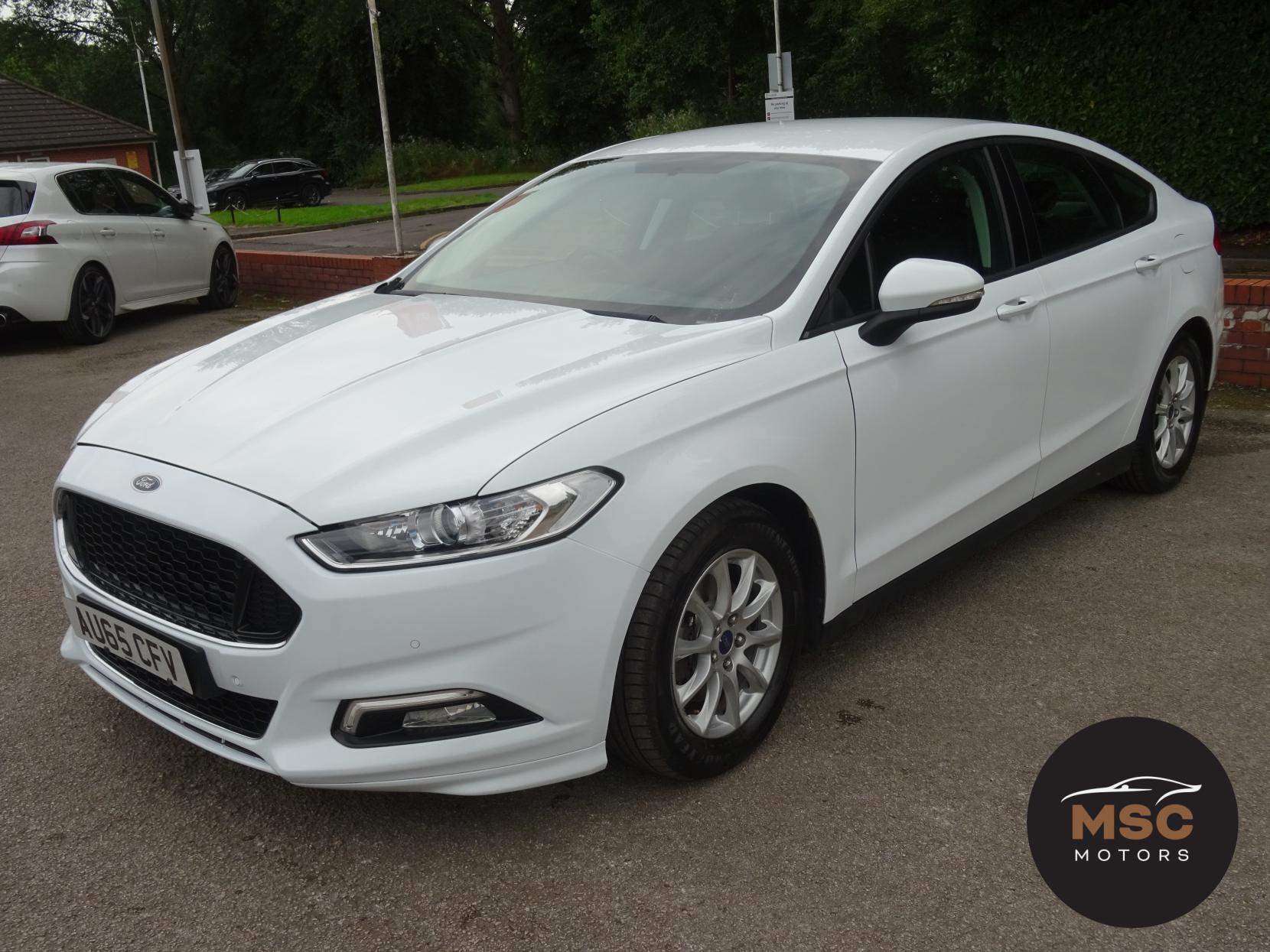 Ford Mondeo 2.0 TDCi ECOnetic Style Hatchback 5dr Diesel Manual Euro 6 (s/s) (150 ps)