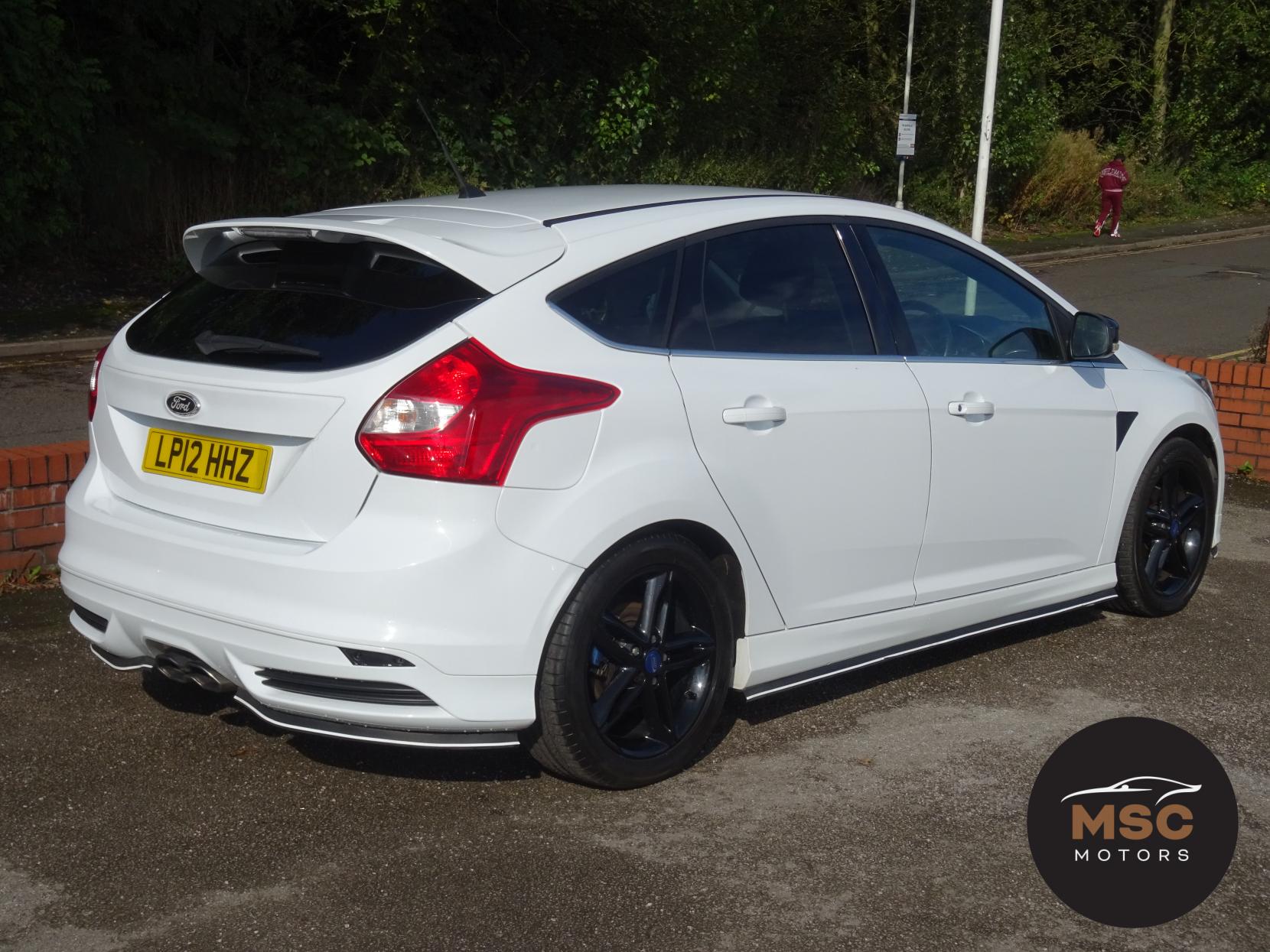 Ford Focus 1.0T EcoBoost Zetec S Hatchback 5dr Petrol Manual Euro 5 (s/s) (125 ps)