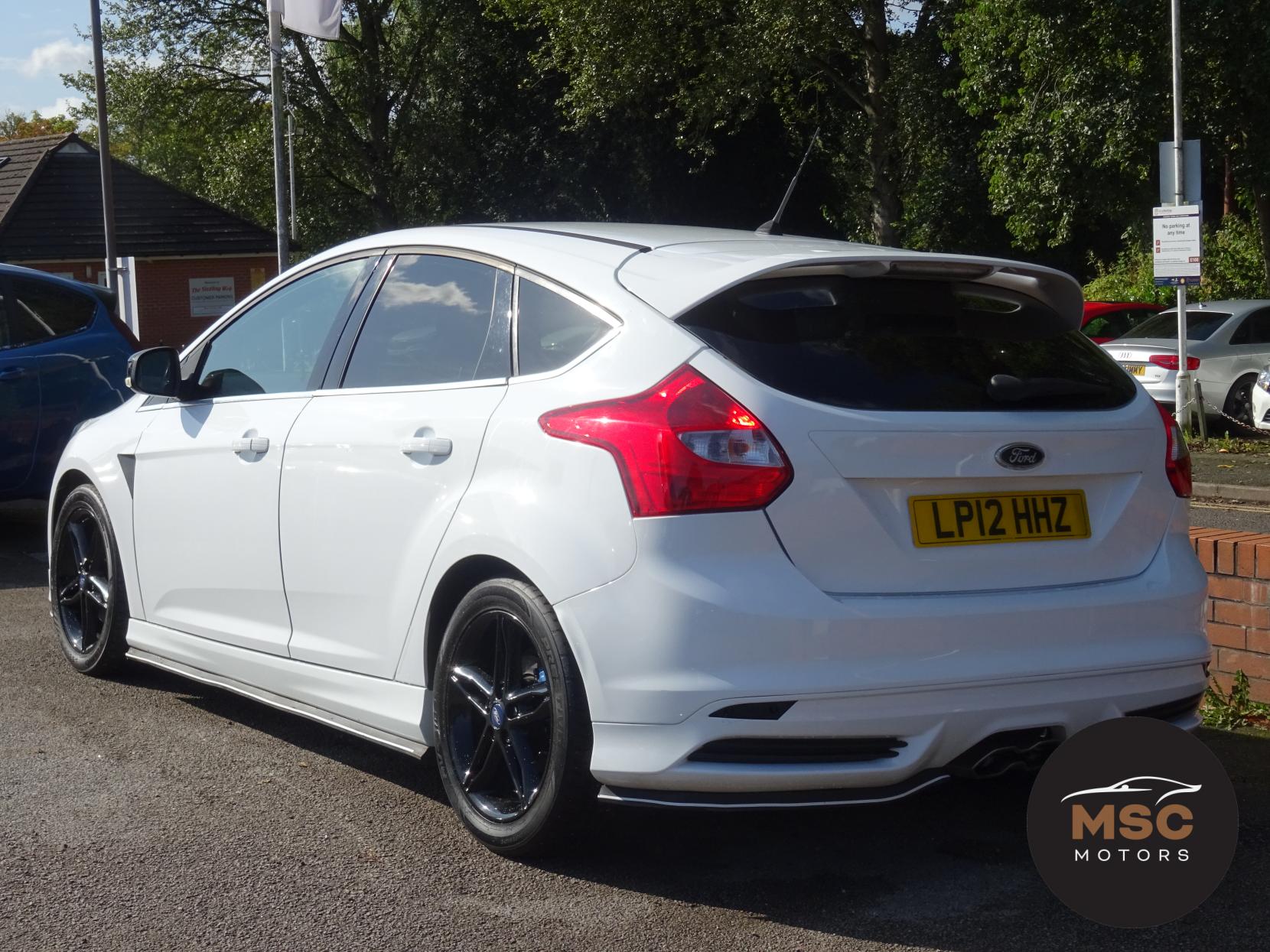 Ford Focus 1.0T EcoBoost Zetec S Hatchback 5dr Petrol Manual Euro 5 (s/s) (125 ps)