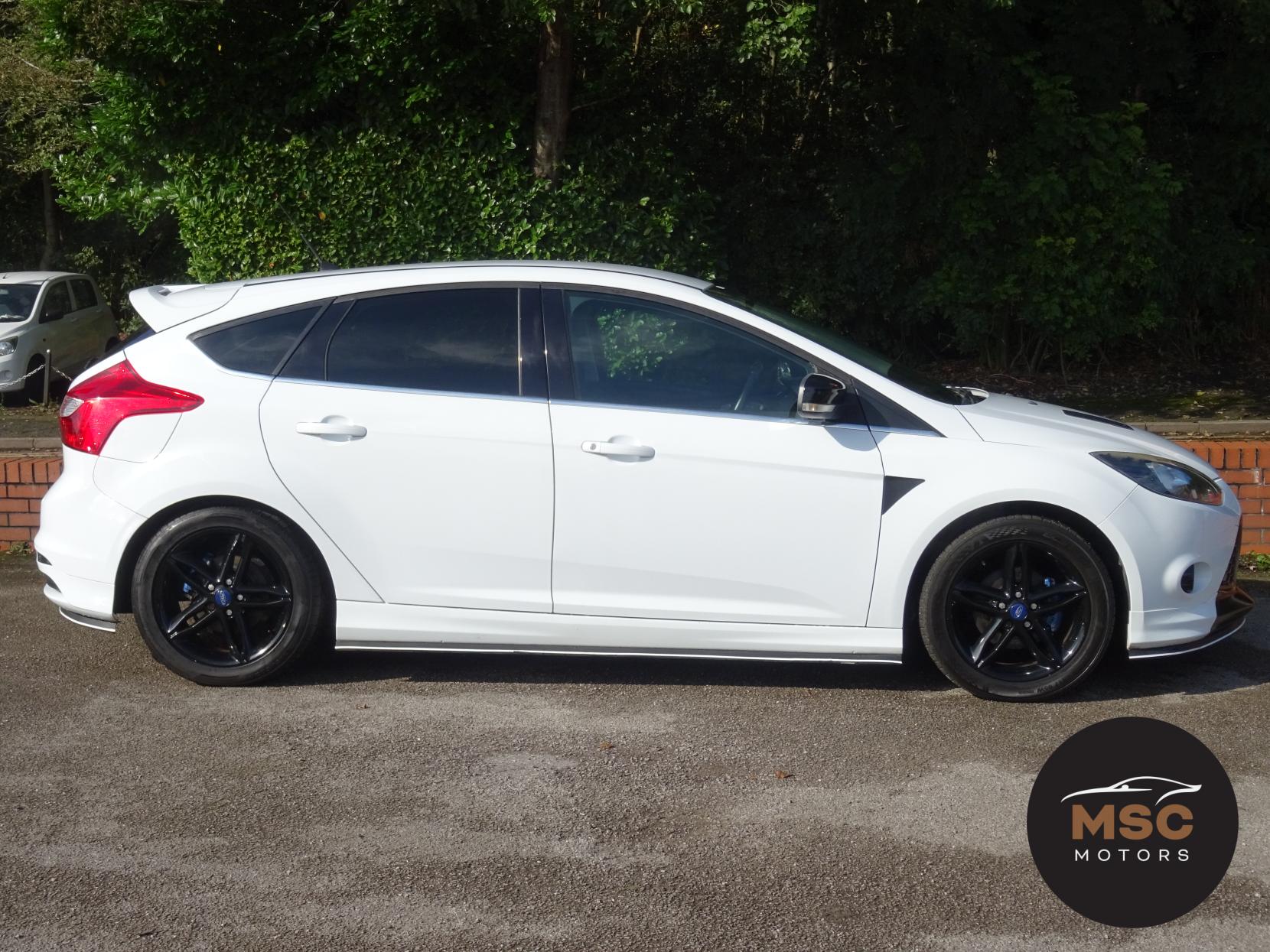 Ford Focus 1.0T EcoBoost Zetec S Hatchback 5dr Petrol Manual Euro 5 (s/s) (125 ps)