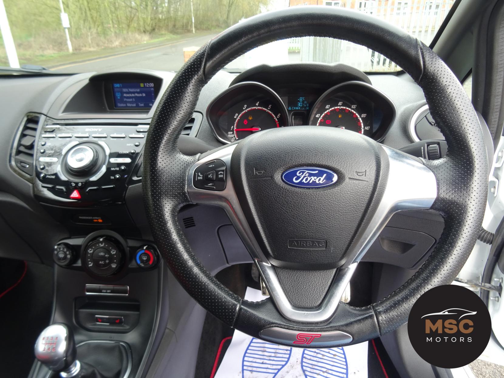 Ford Fiesta 1.6T EcoBoost ST-2 Hatchback 3dr Petrol Manual Euro 6 (182 ps)