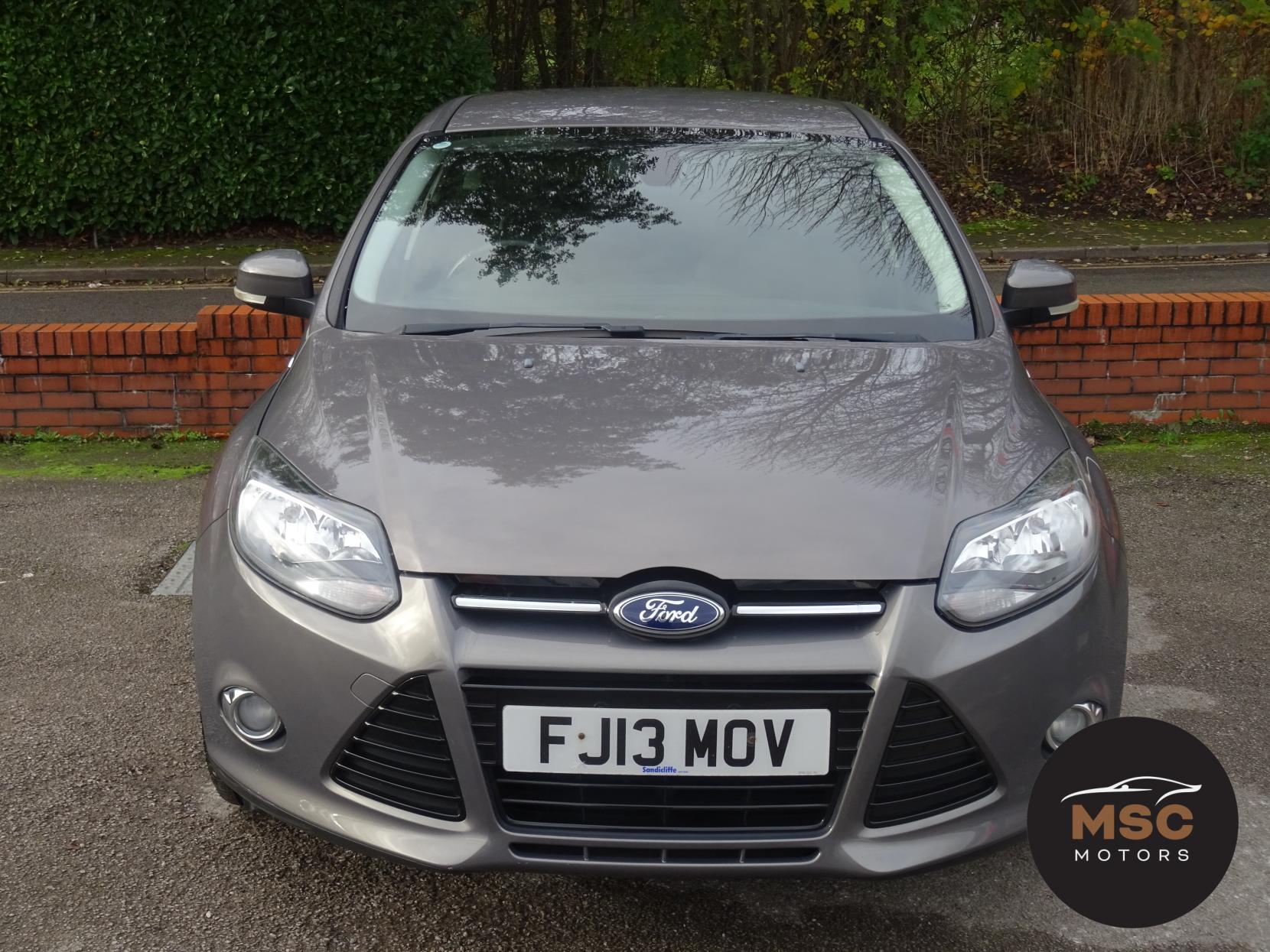 Ford Focus 1.0T EcoBoost Titanium Hatchback 5dr Petrol Manual Euro 5 (s/s) (125 ps)