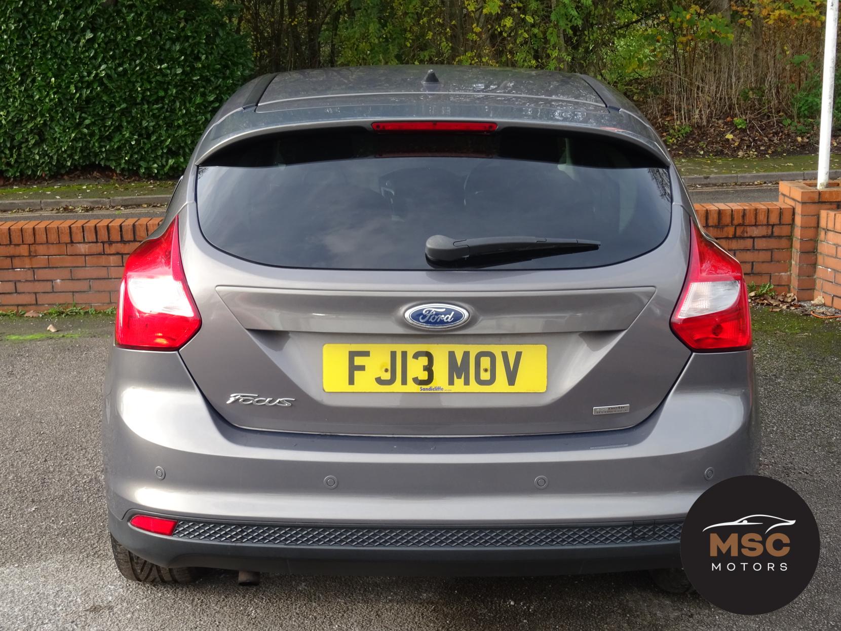 Ford Focus 1.0T EcoBoost Titanium Hatchback 5dr Petrol Manual Euro 5 (s/s) (125 ps)