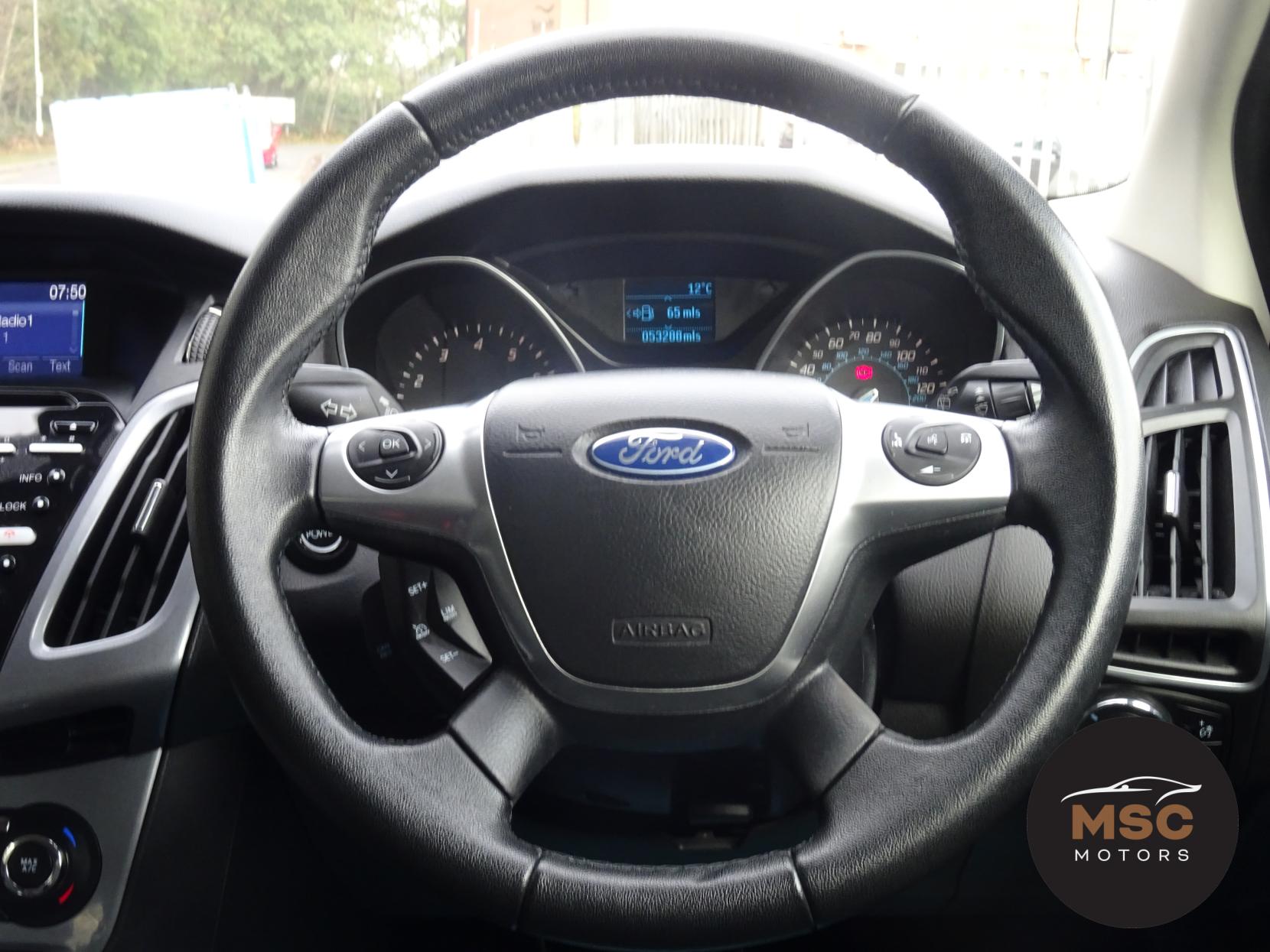 Ford Focus 1.0T EcoBoost Titanium Hatchback 5dr Petrol Manual Euro 5 (s/s) (125 ps)