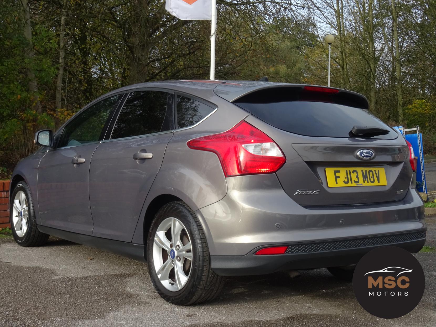 Ford Focus 1.0T EcoBoost Titanium Hatchback 5dr Petrol Manual Euro 5 (s/s) (125 ps)