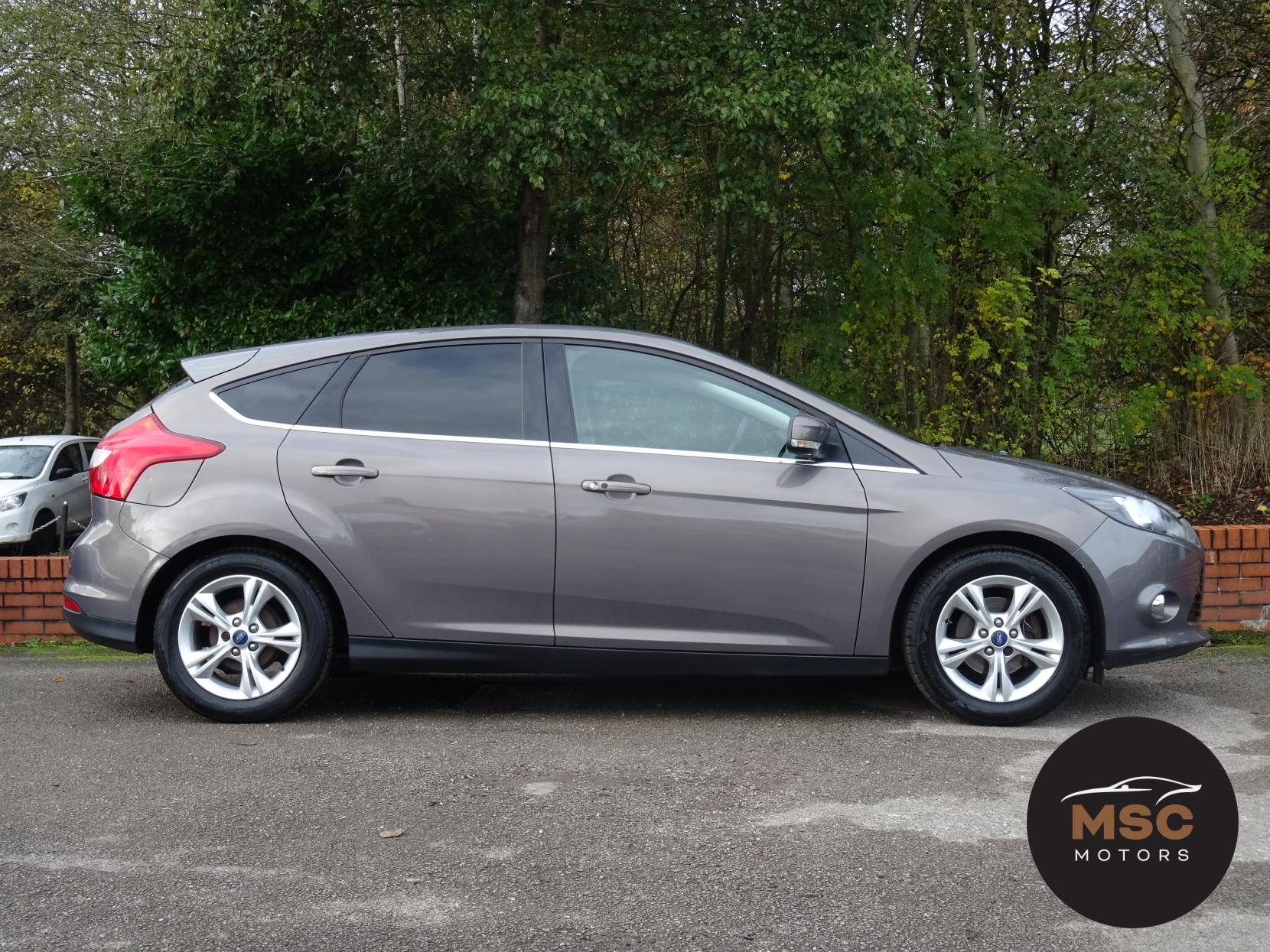 Ford Focus 1.0T EcoBoost Titanium Hatchback 5dr Petrol Manual Euro 5 (s/s) (125 ps)