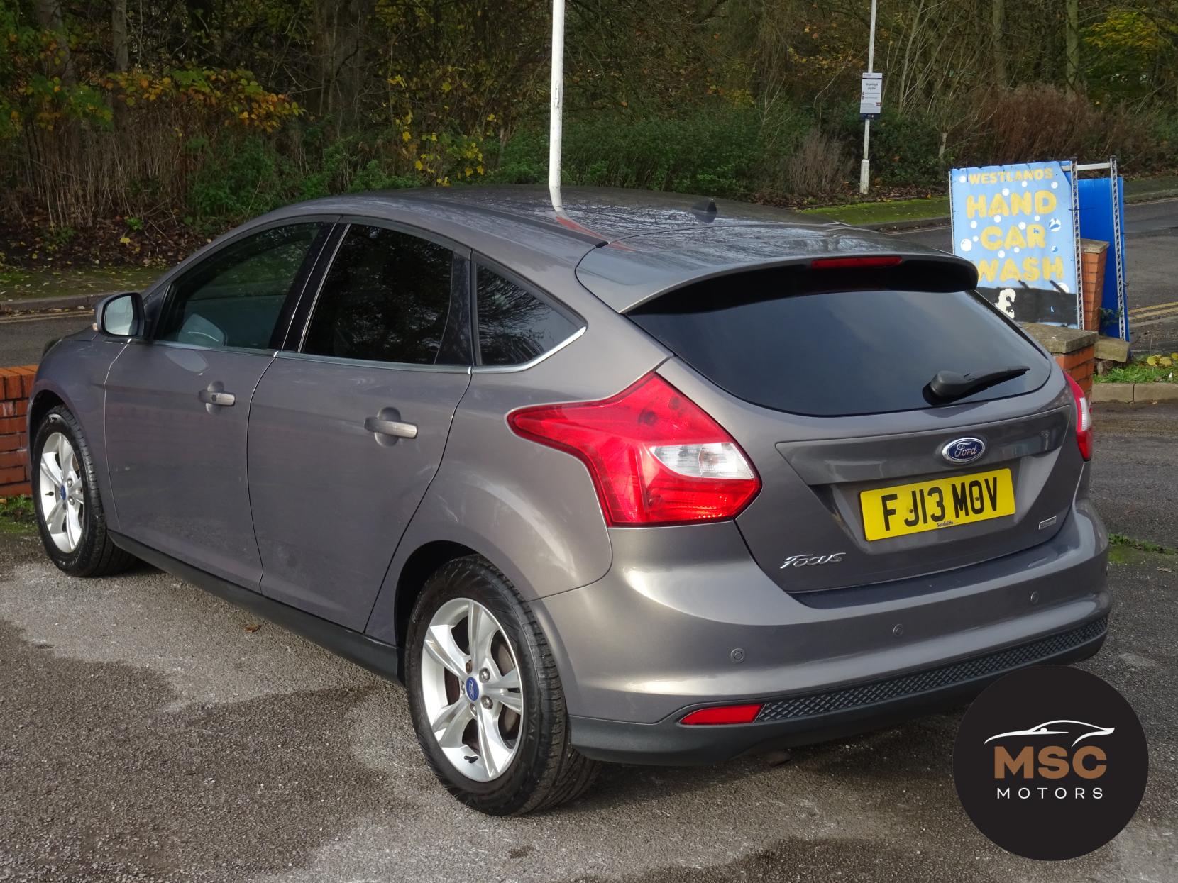 Ford Focus 1.0T EcoBoost Titanium Hatchback 5dr Petrol Manual Euro 5 (s/s) (125 ps)