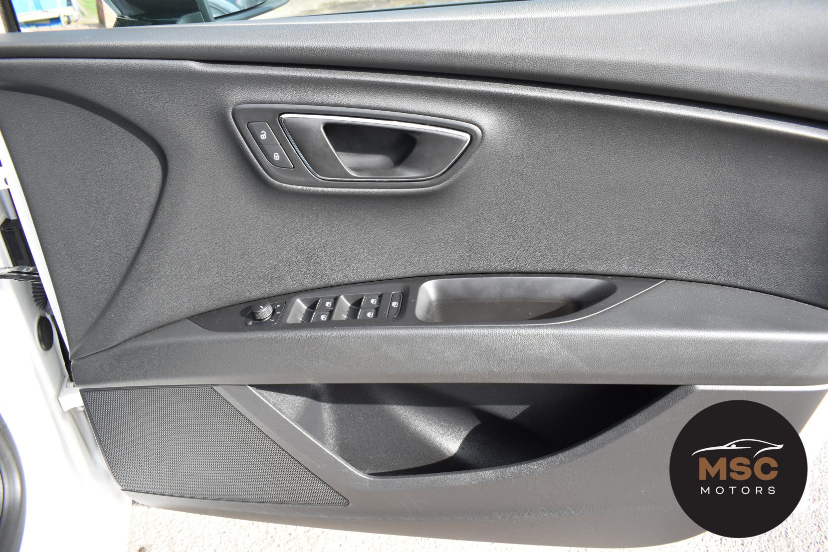 SEAT Leon 1.4 TSI FR Black Technology Hatchback 5dr Petrol Manual Euro 6 (s/s) (125 ps)