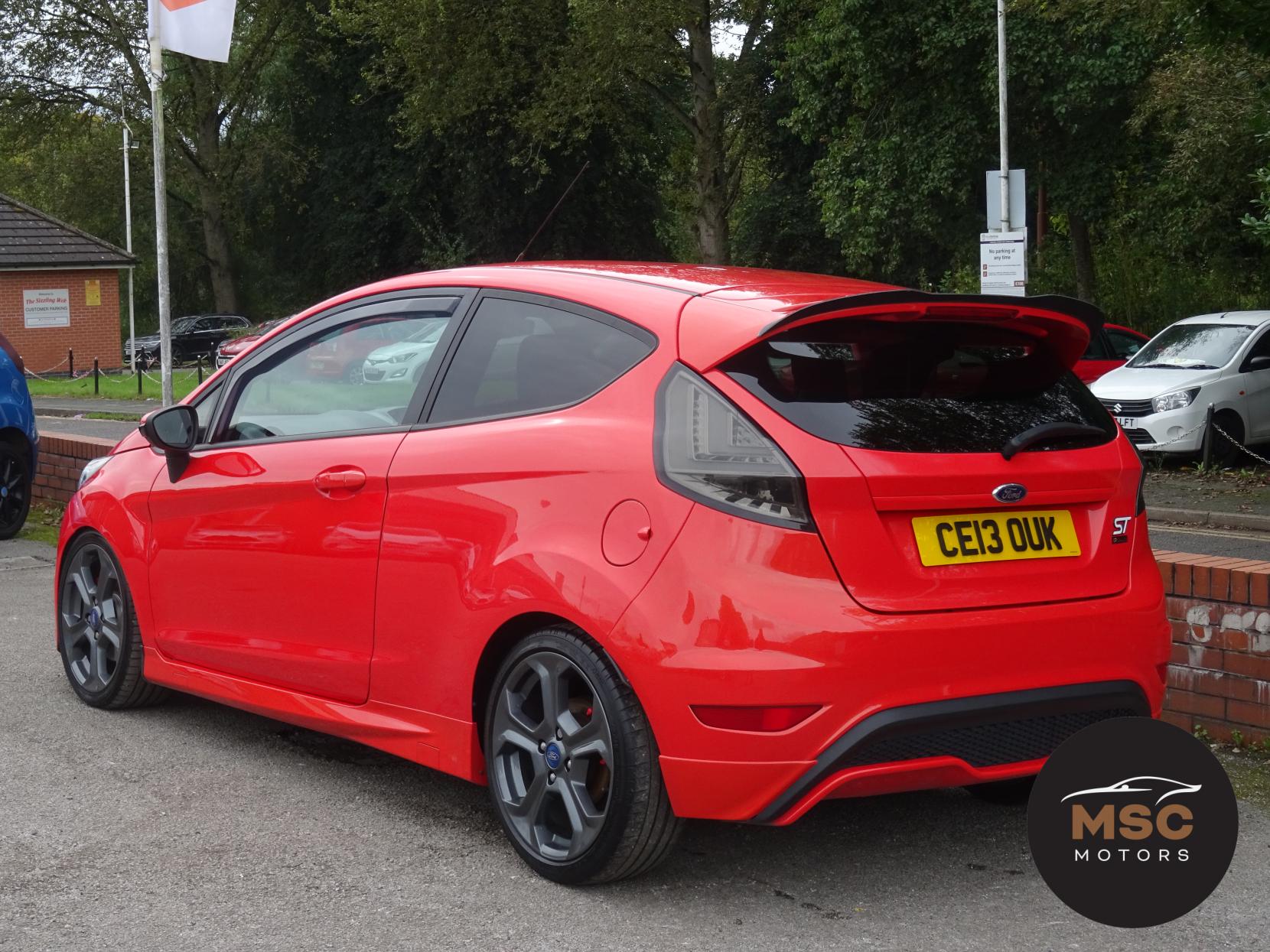 Ford Fiesta 1.6T EcoBoost ST-2 Hatchback 3dr Petrol Manual Euro 5 (182 ps)