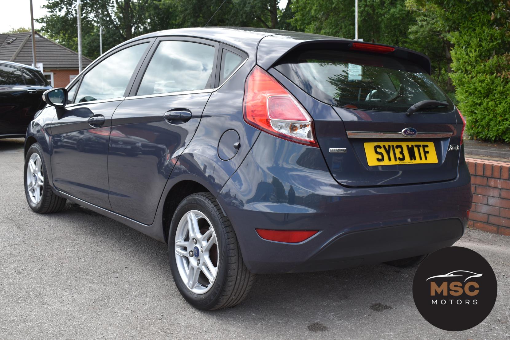 Ford Fiesta 1.0T EcoBoost Zetec Hatchback 5dr Petrol Manual Euro 5 (s/s) (100 ps)