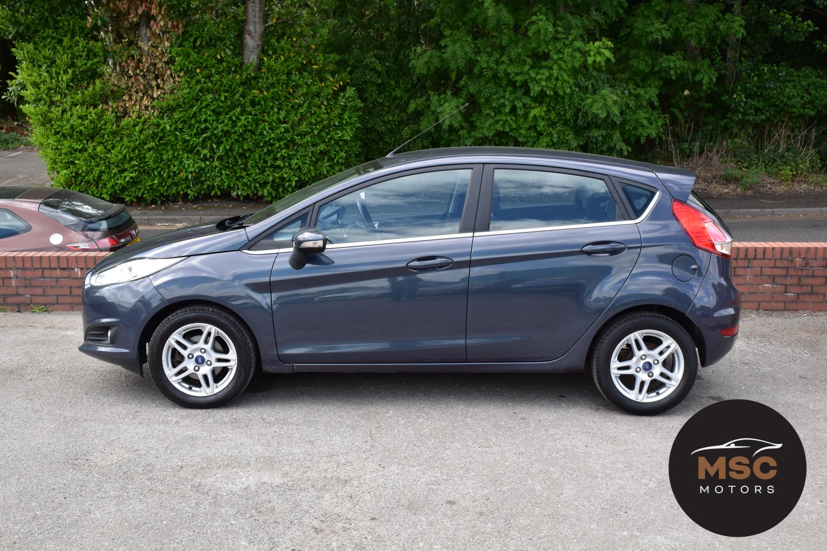 Ford Fiesta 1.0T EcoBoost Zetec Hatchback 5dr Petrol Manual Euro 5 (s/s) (100 ps)