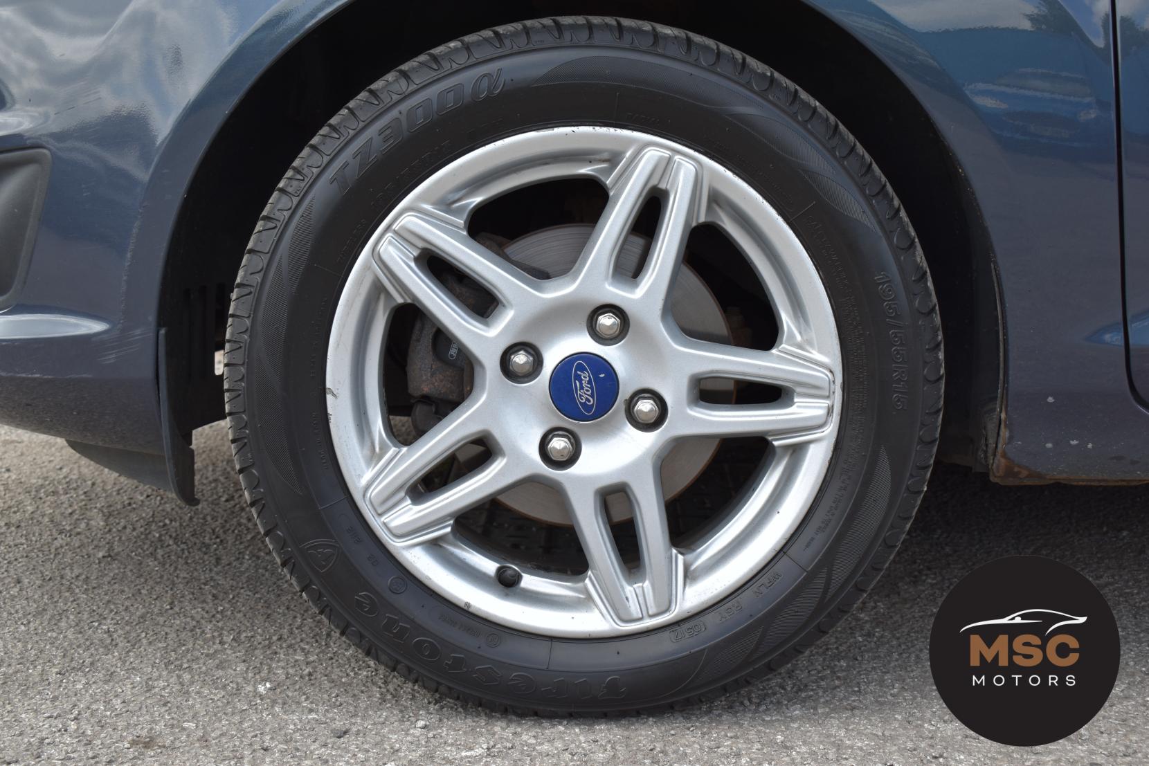 Ford Fiesta 1.0T EcoBoost Zetec Hatchback 5dr Petrol Manual Euro 5 (s/s) (100 ps)